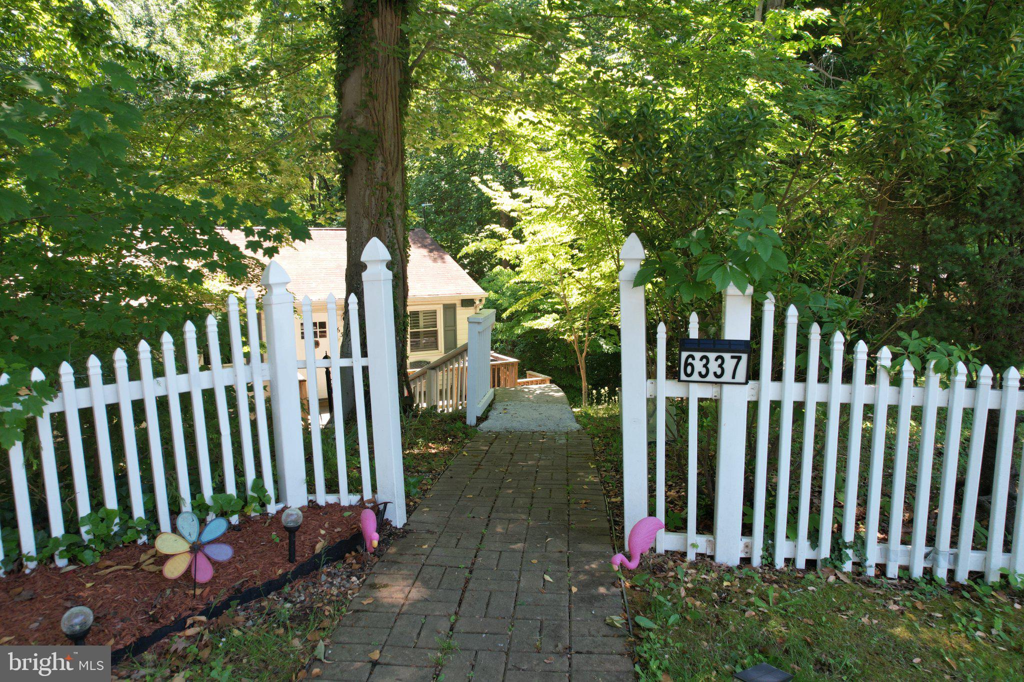 DORY COURT - Residential
