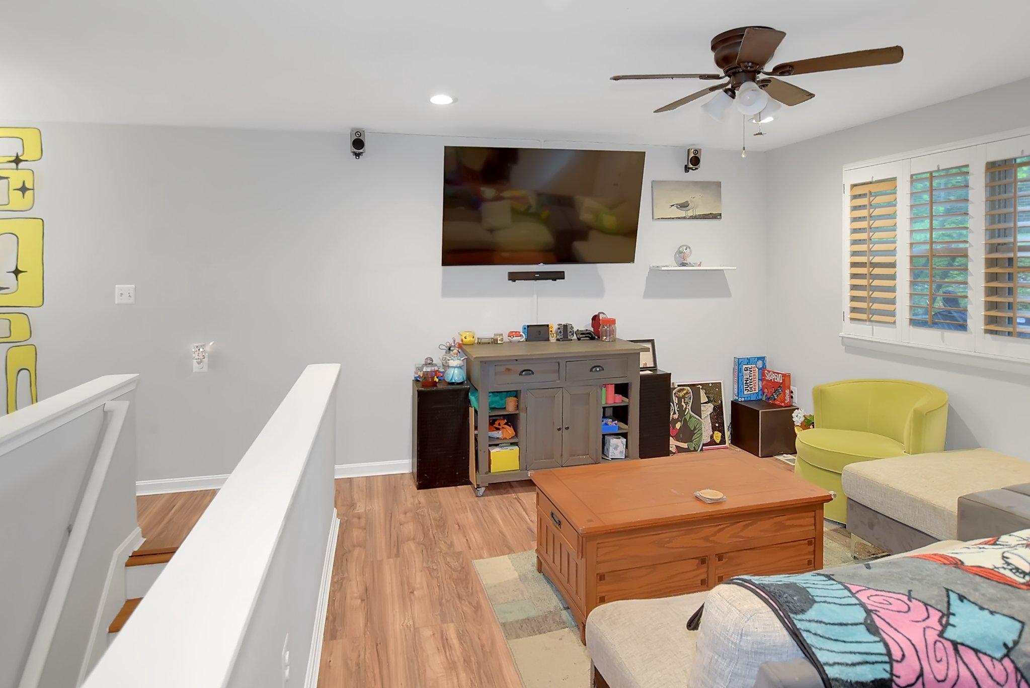 DORY COURT - Residential