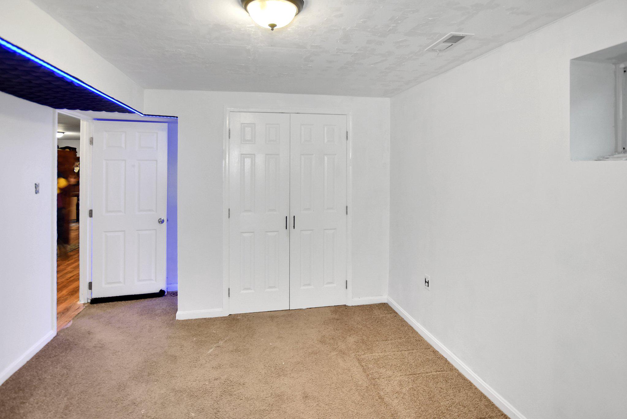 DORY COURT - Residential