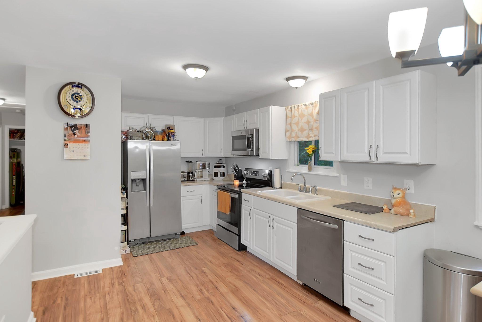 DORY COURT - Residential