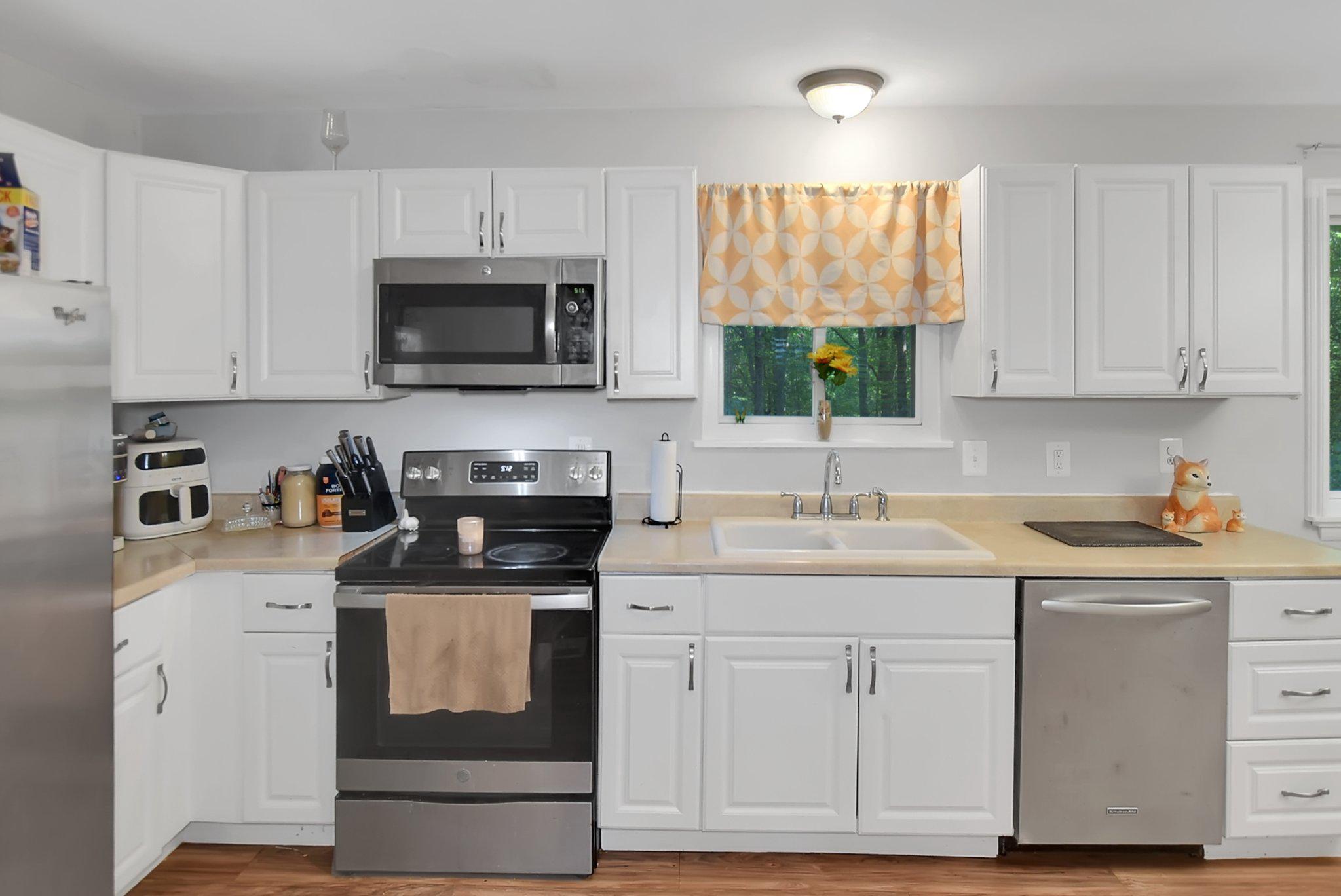 DORY COURT - Residential