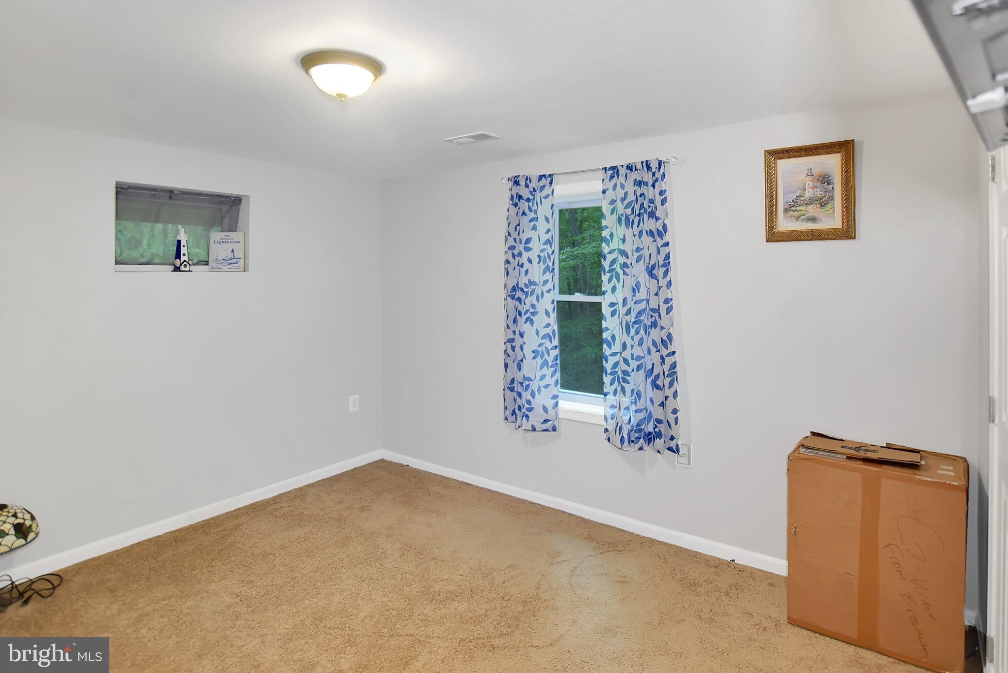 DORY COURT - Residential