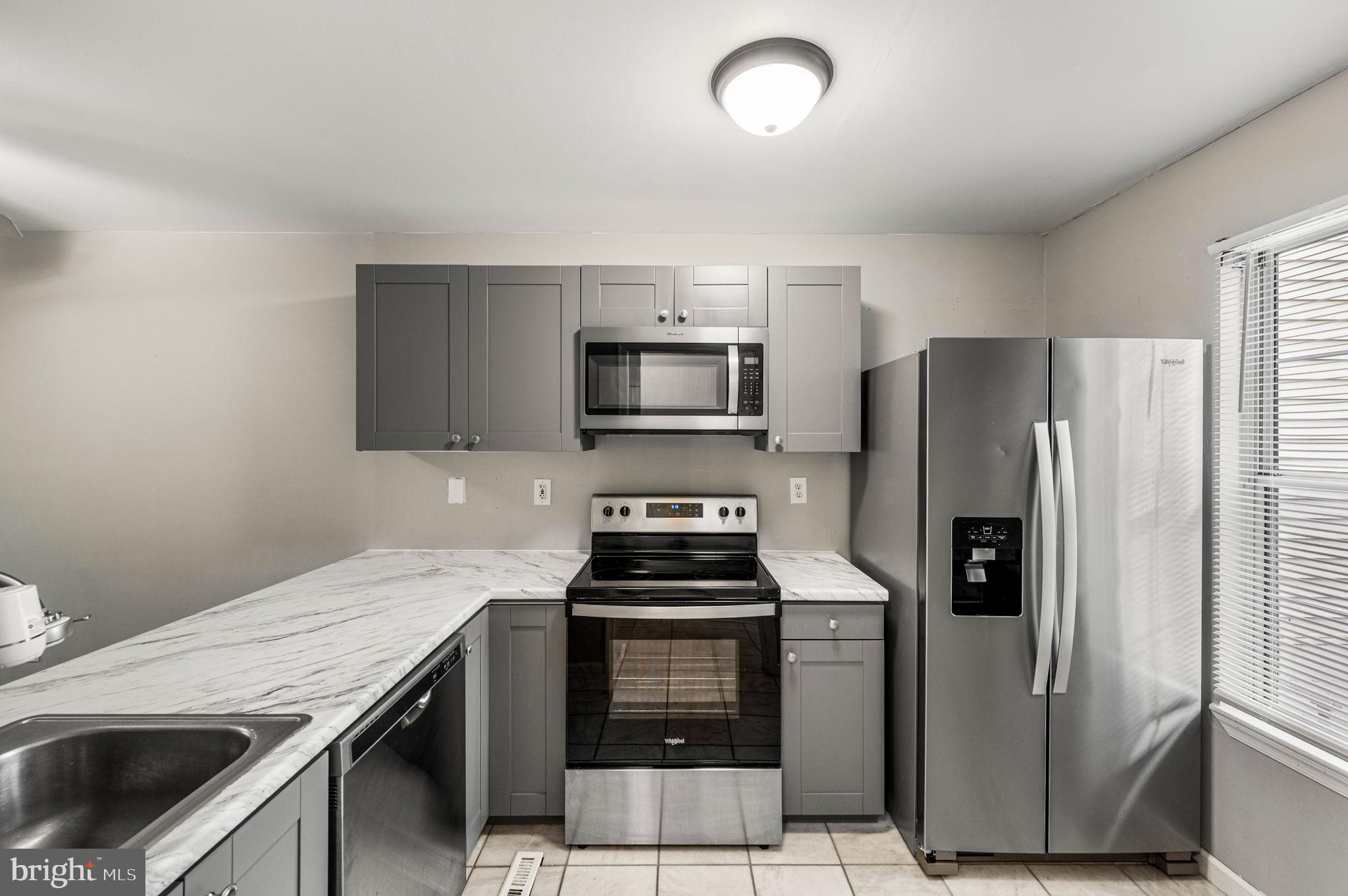 BALLINAHINCH - Residential