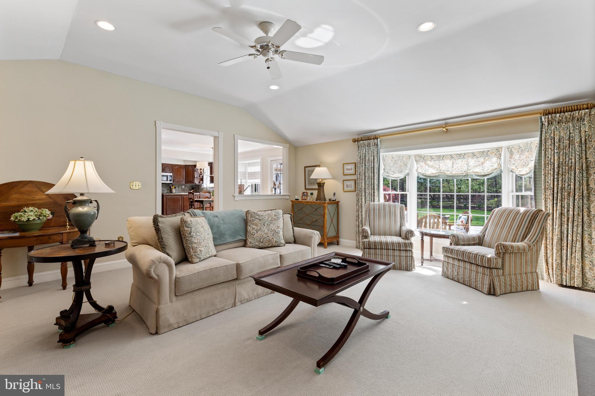 BLUE BELL GDNS - Residential