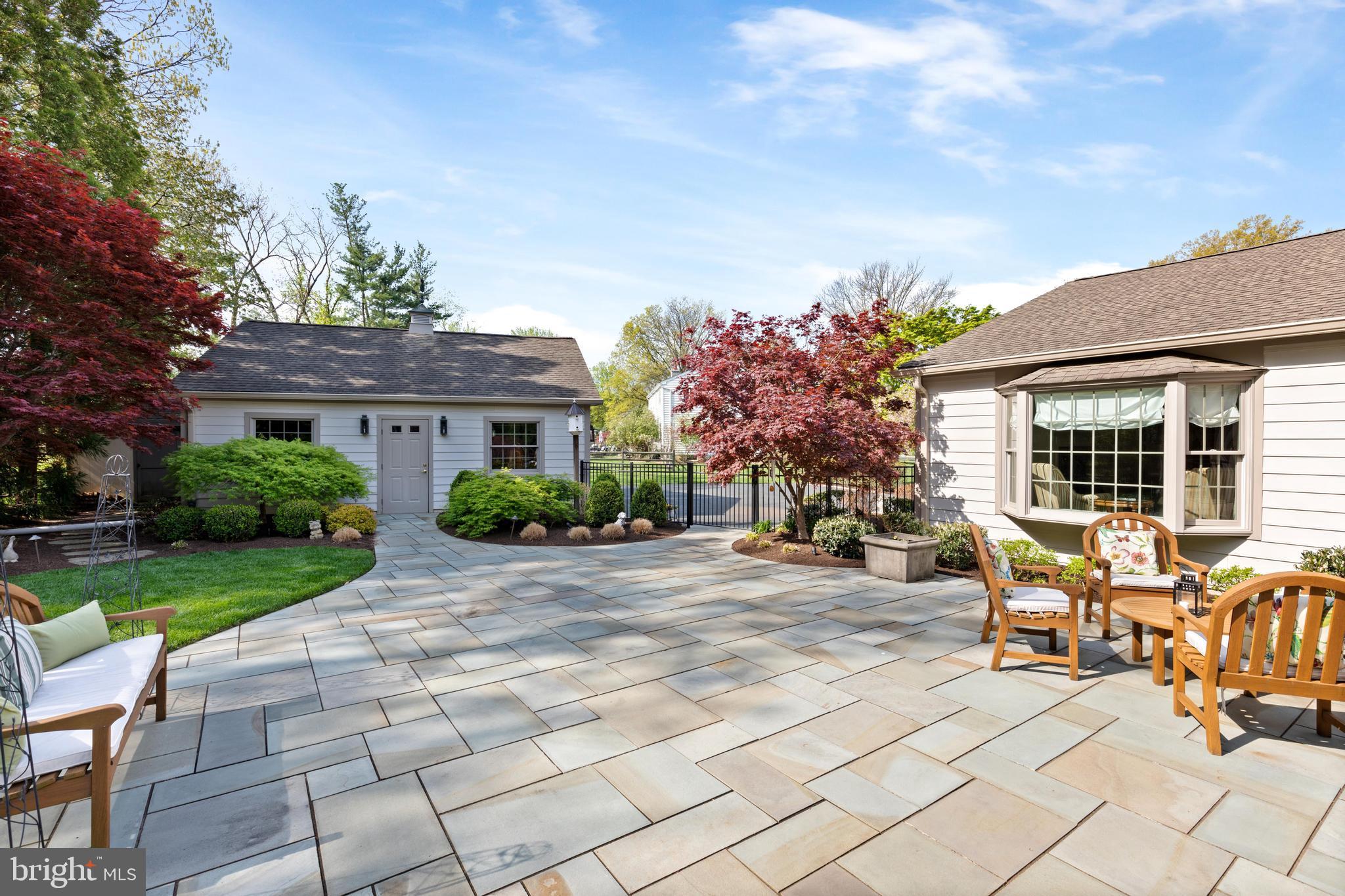 653 VALLEY ROAD