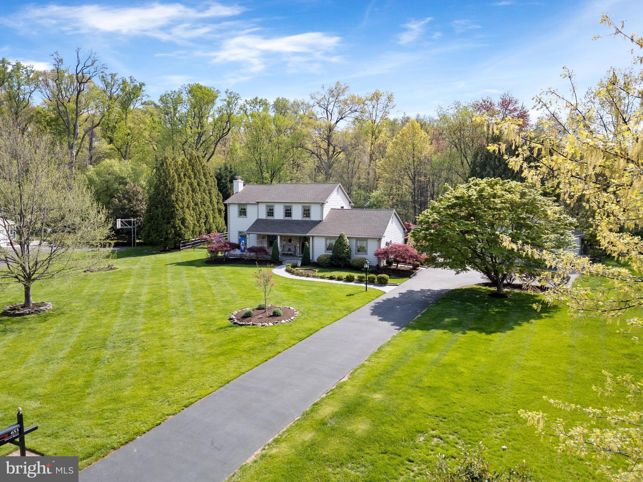 BLUE BELL GDNS - Residential