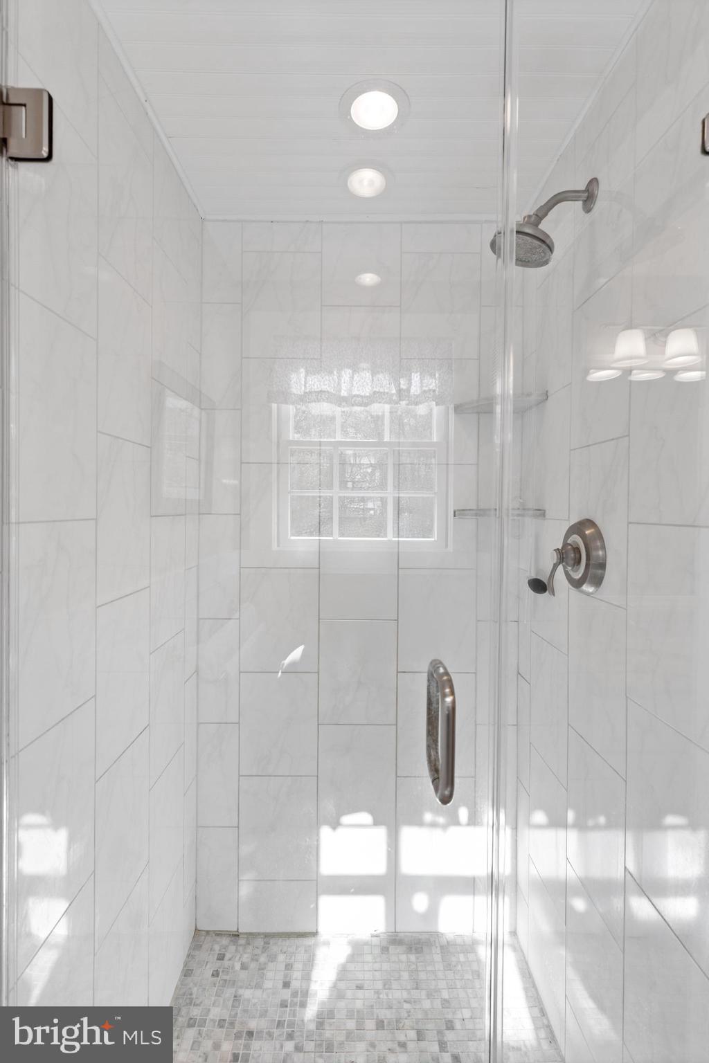 BLUE BELL GDNS - Residential