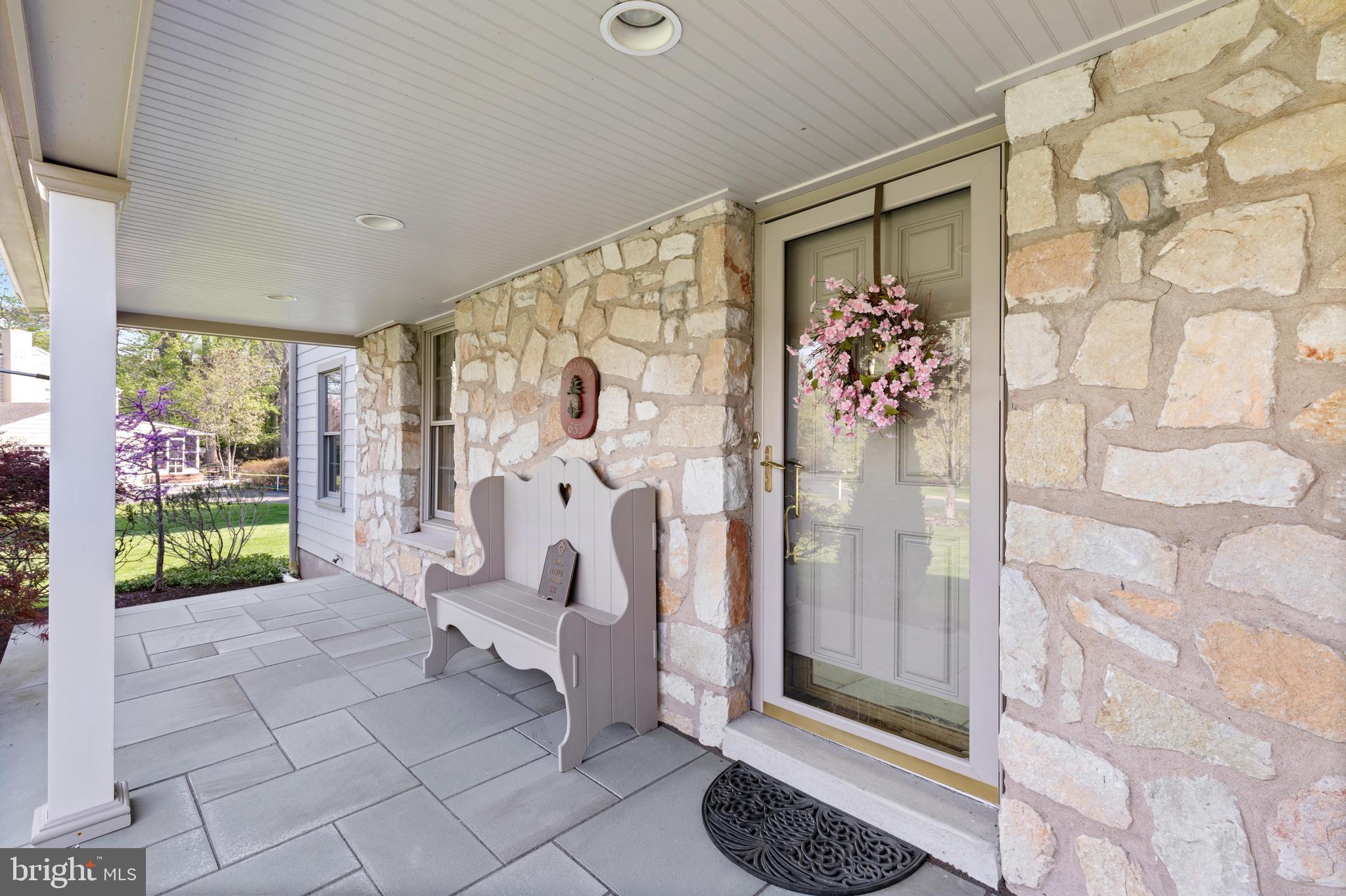 BLUE BELL GDNS - Residential