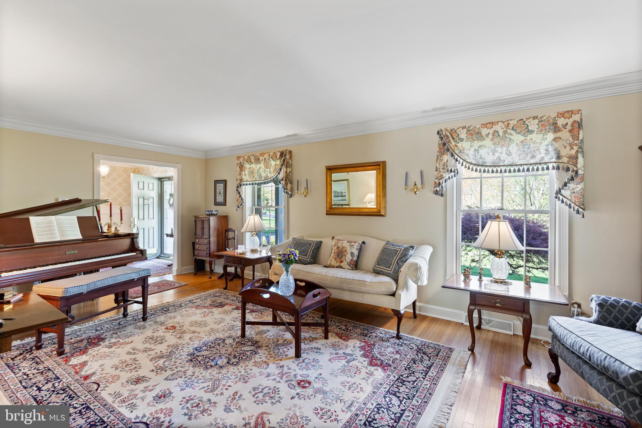 BLUE BELL GDNS - Residential