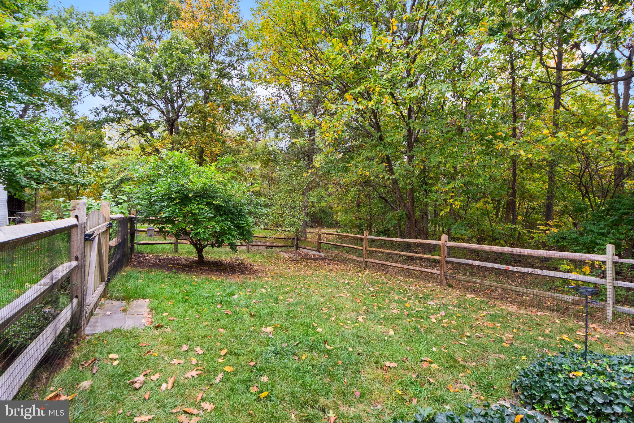 ASHBURN FARM - Residential