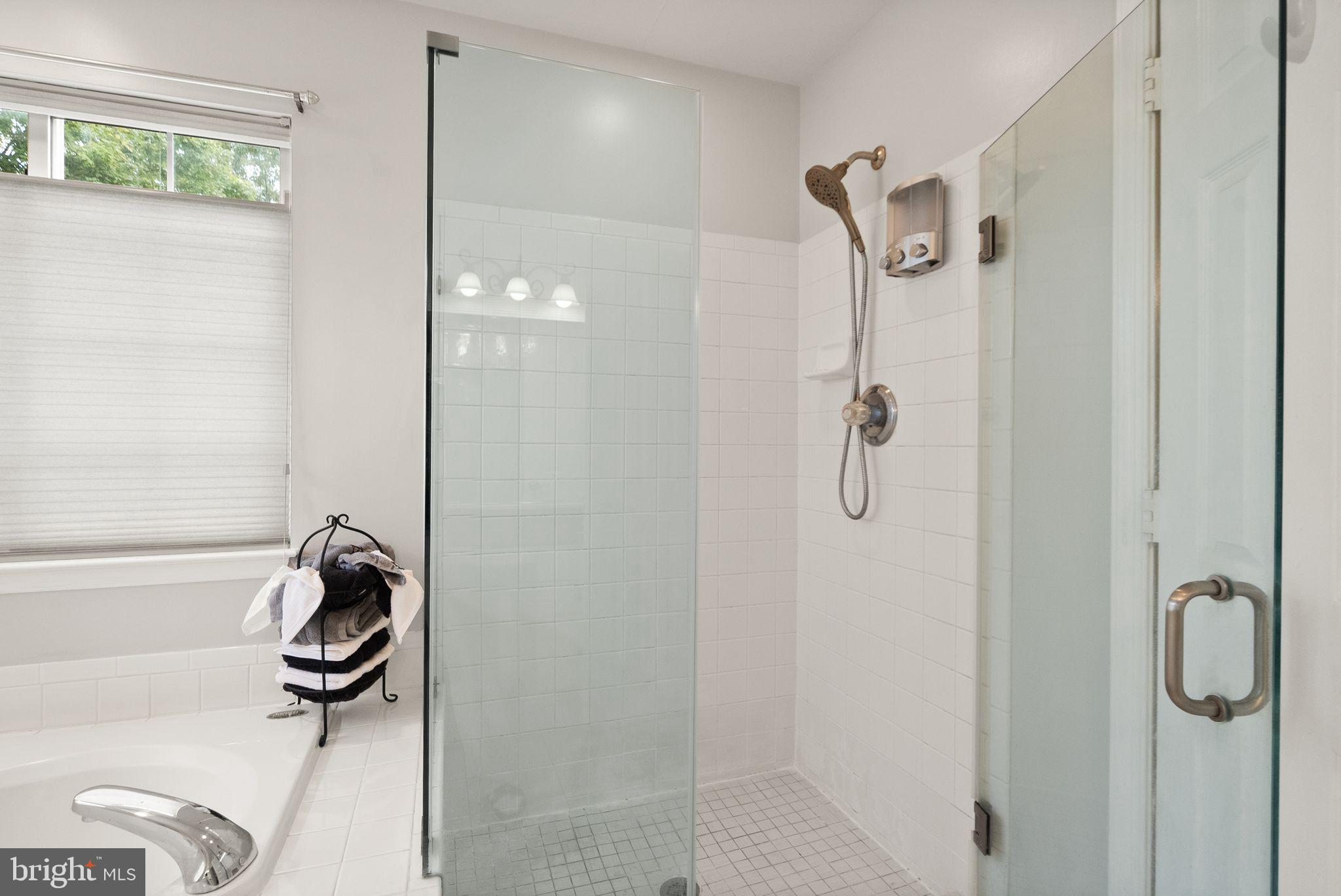 ASHBURN FARM - Residential