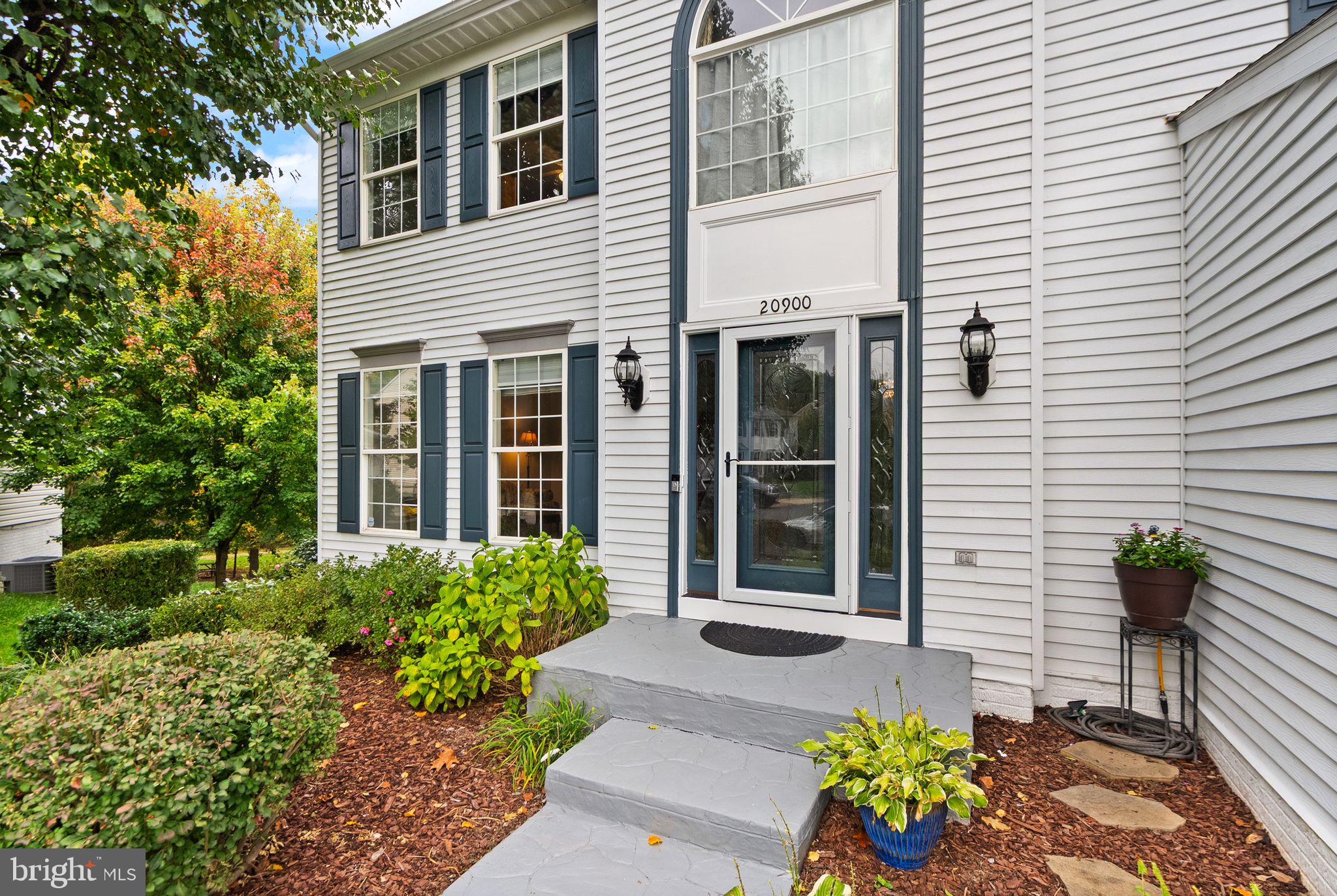 ASHBURN FARM - Residential