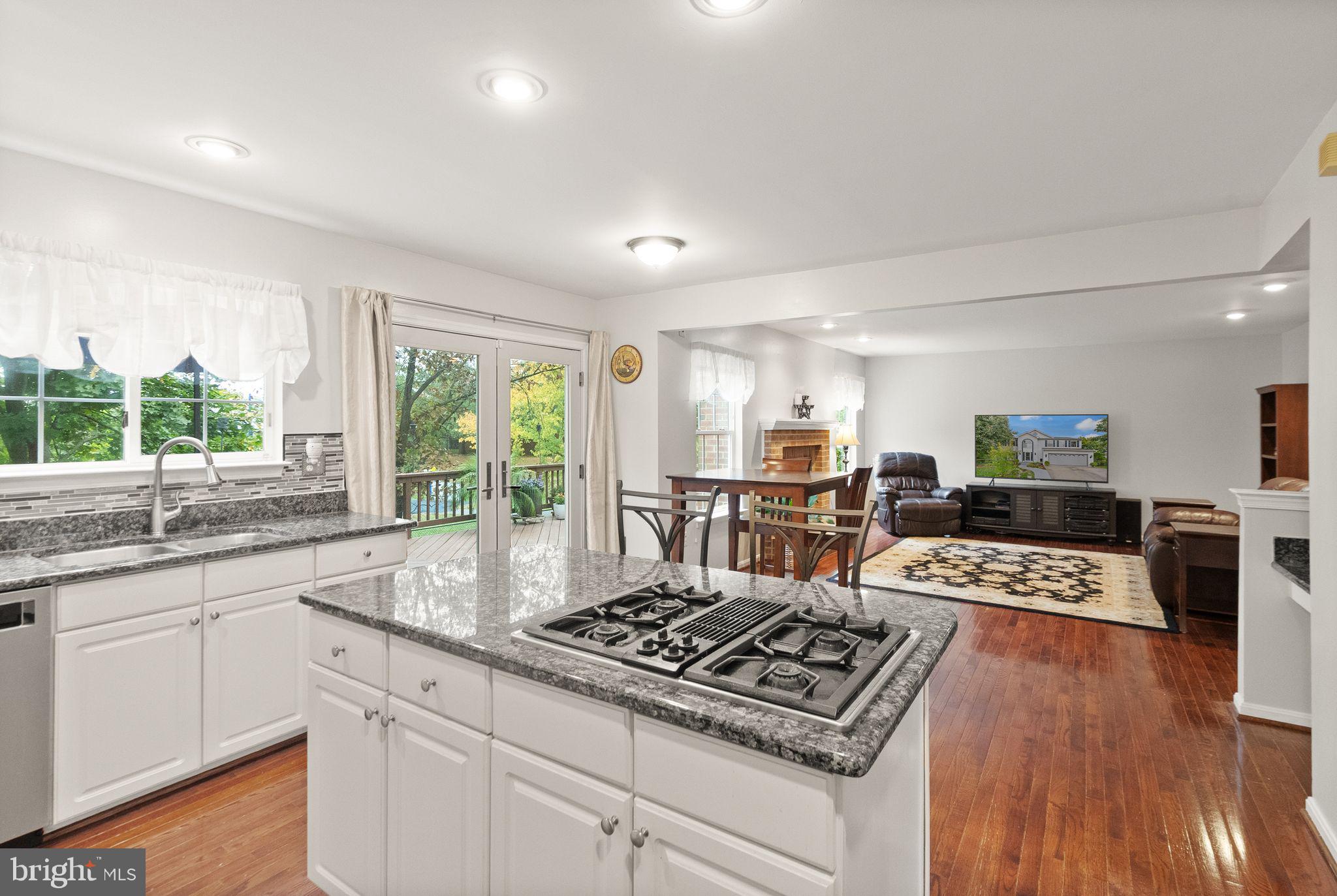 ASHBURN FARM - Residential