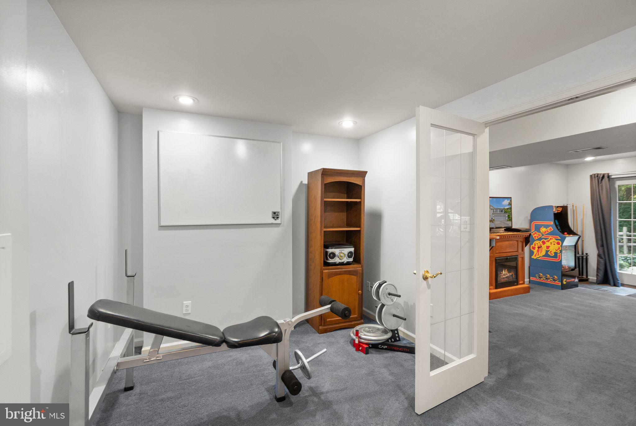 ASHBURN FARM - Residential