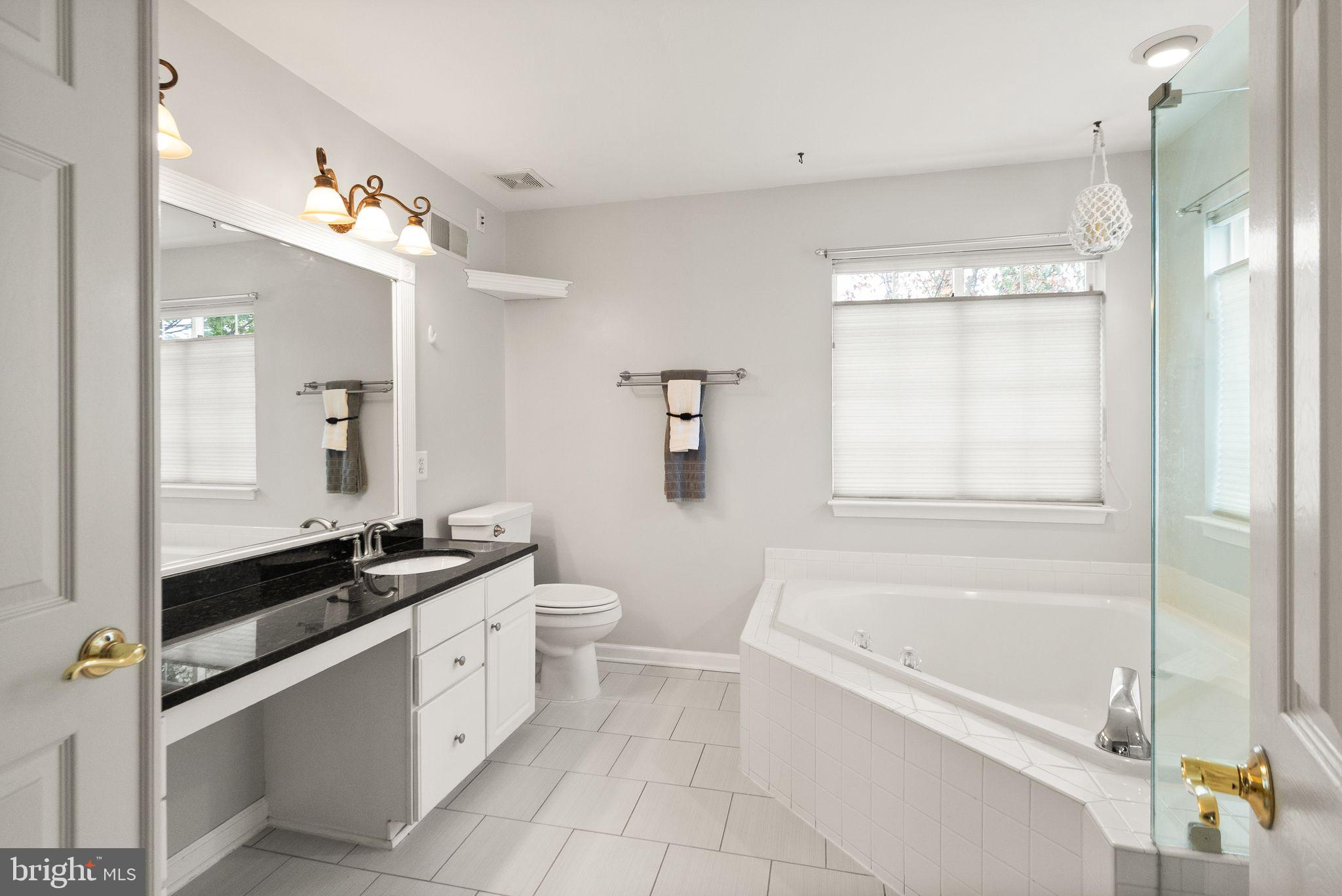 ASHBURN FARM - Residential