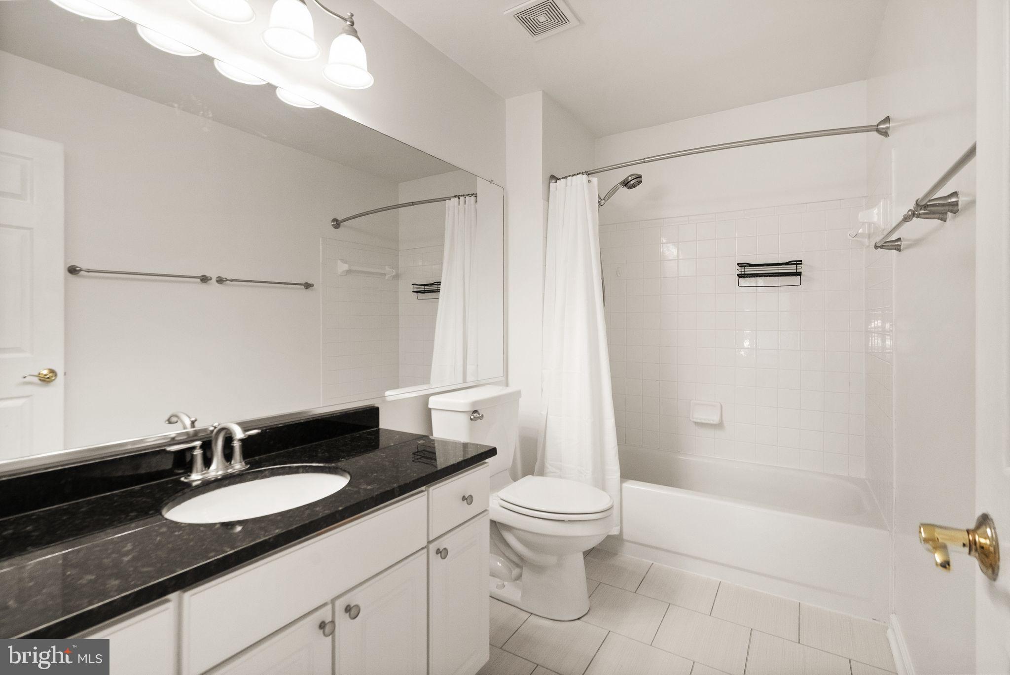 ASHBURN FARM - Residential