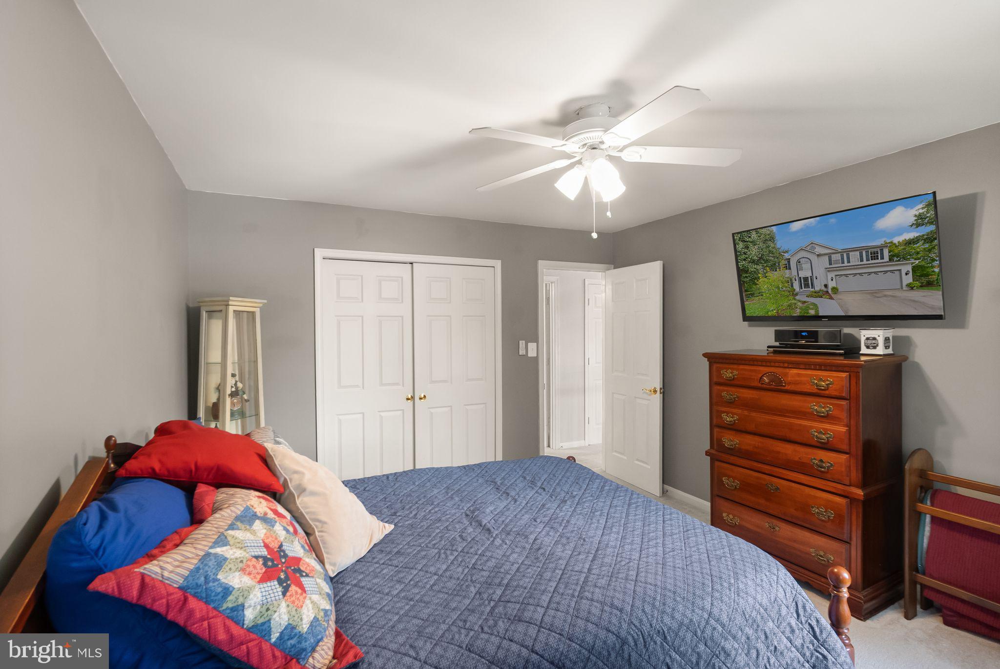 ASHBURN FARM - Residential