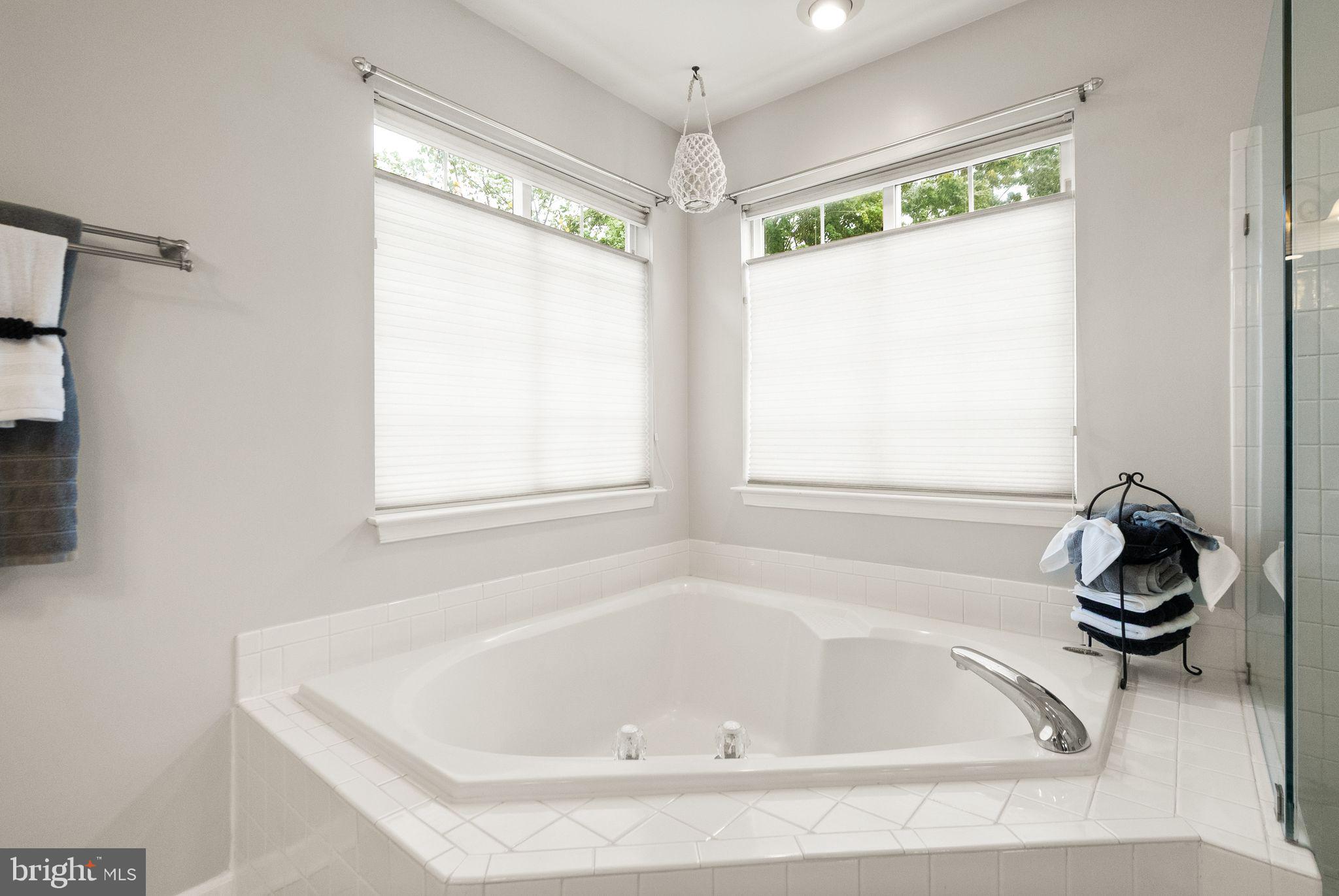 ASHBURN FARM - Residential