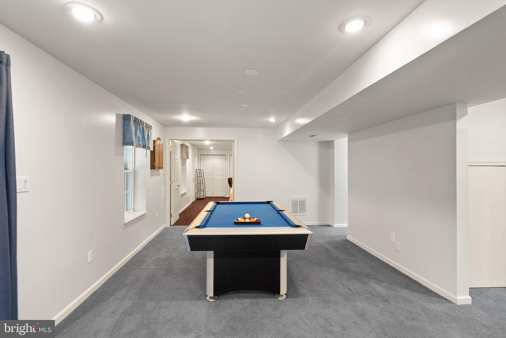 ASHBURN FARM - Residential