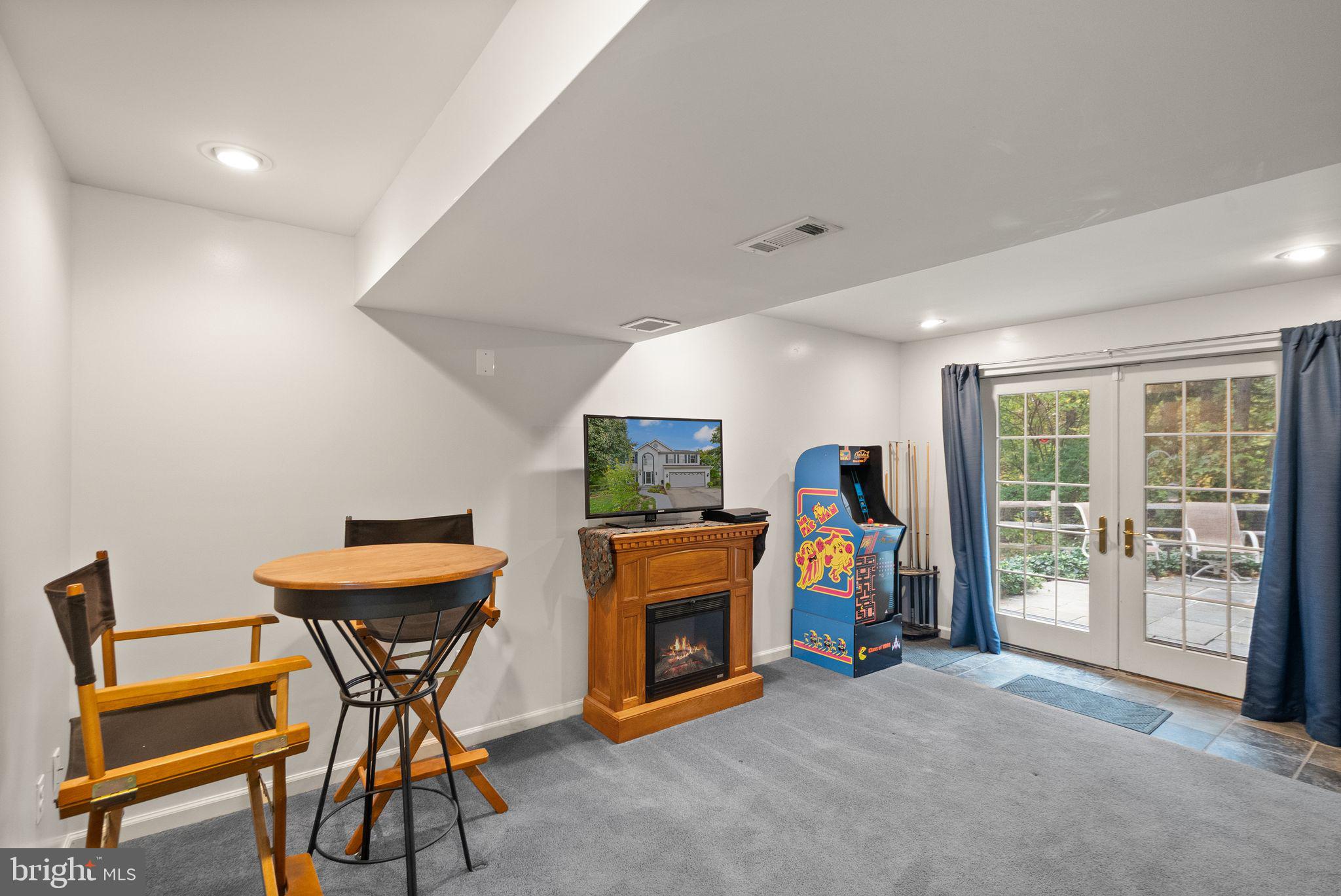 ASHBURN FARM - Residential