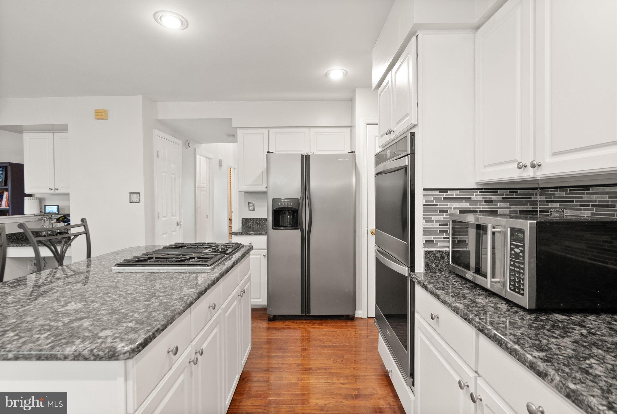 ASHBURN FARM - Residential