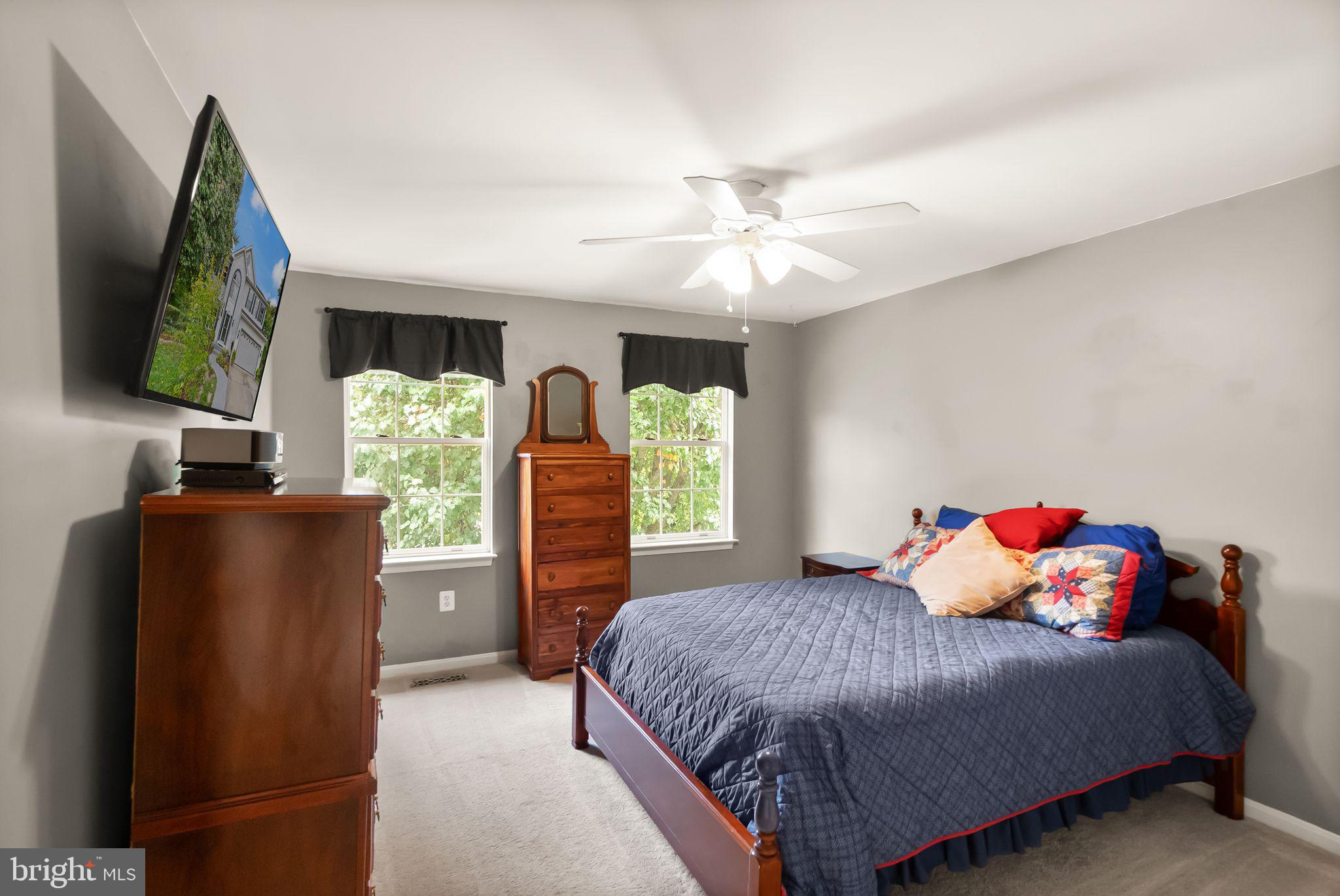 ASHBURN FARM - Residential