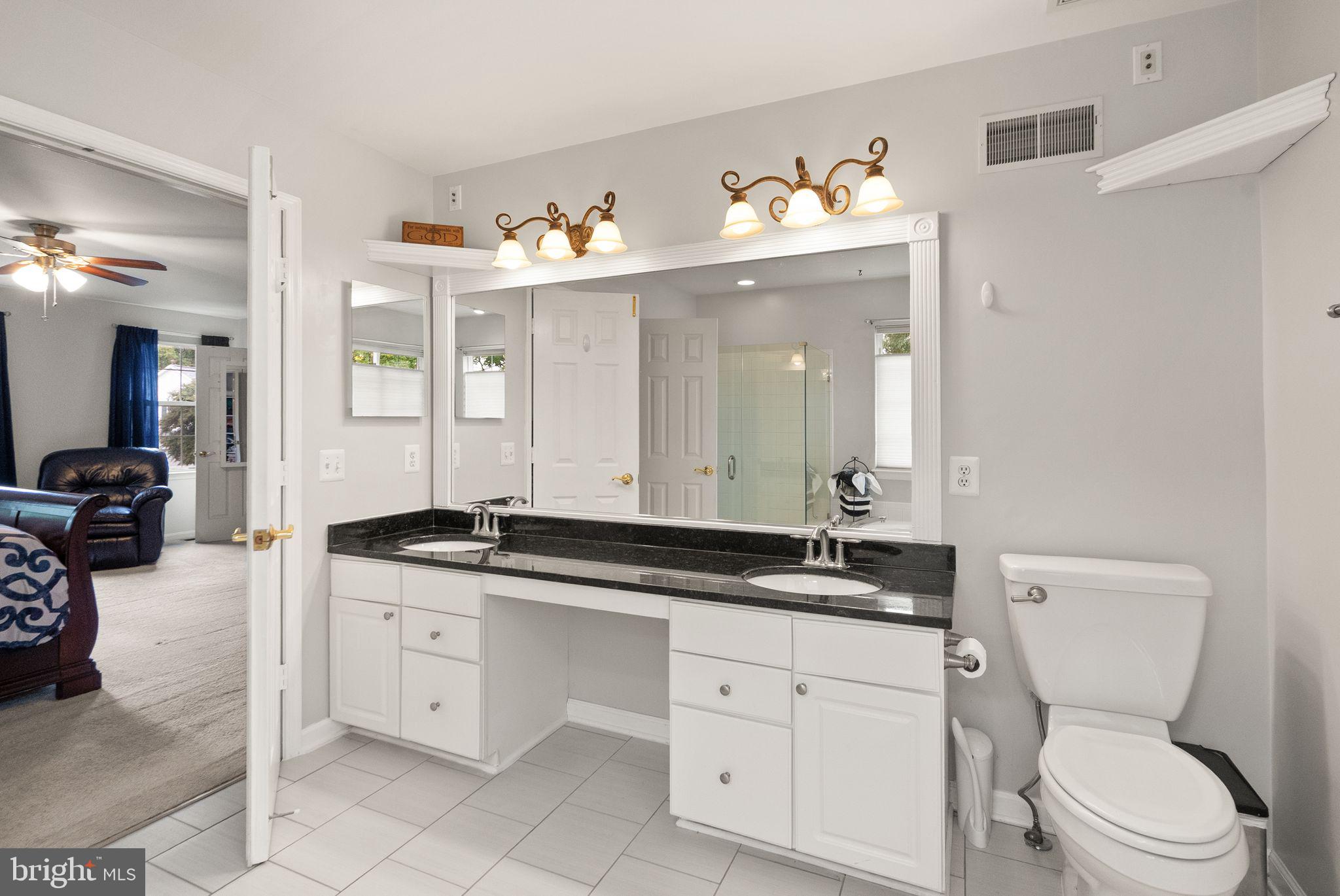 ASHBURN FARM - Residential