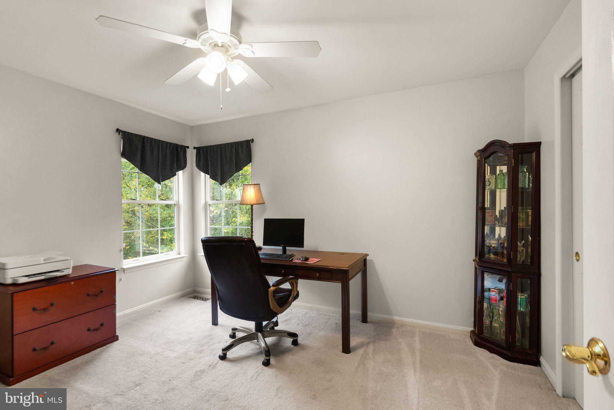 ASHBURN FARM - Residential