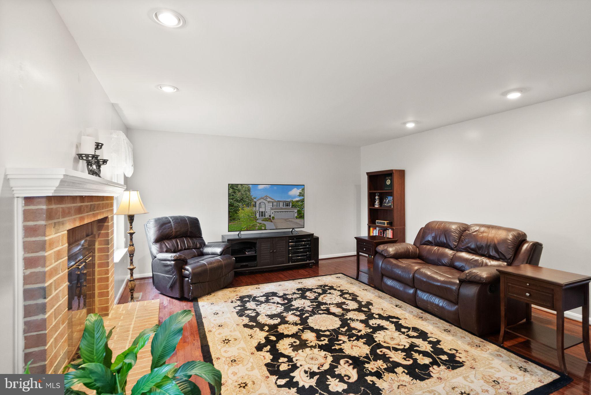 ASHBURN FARM - Residential