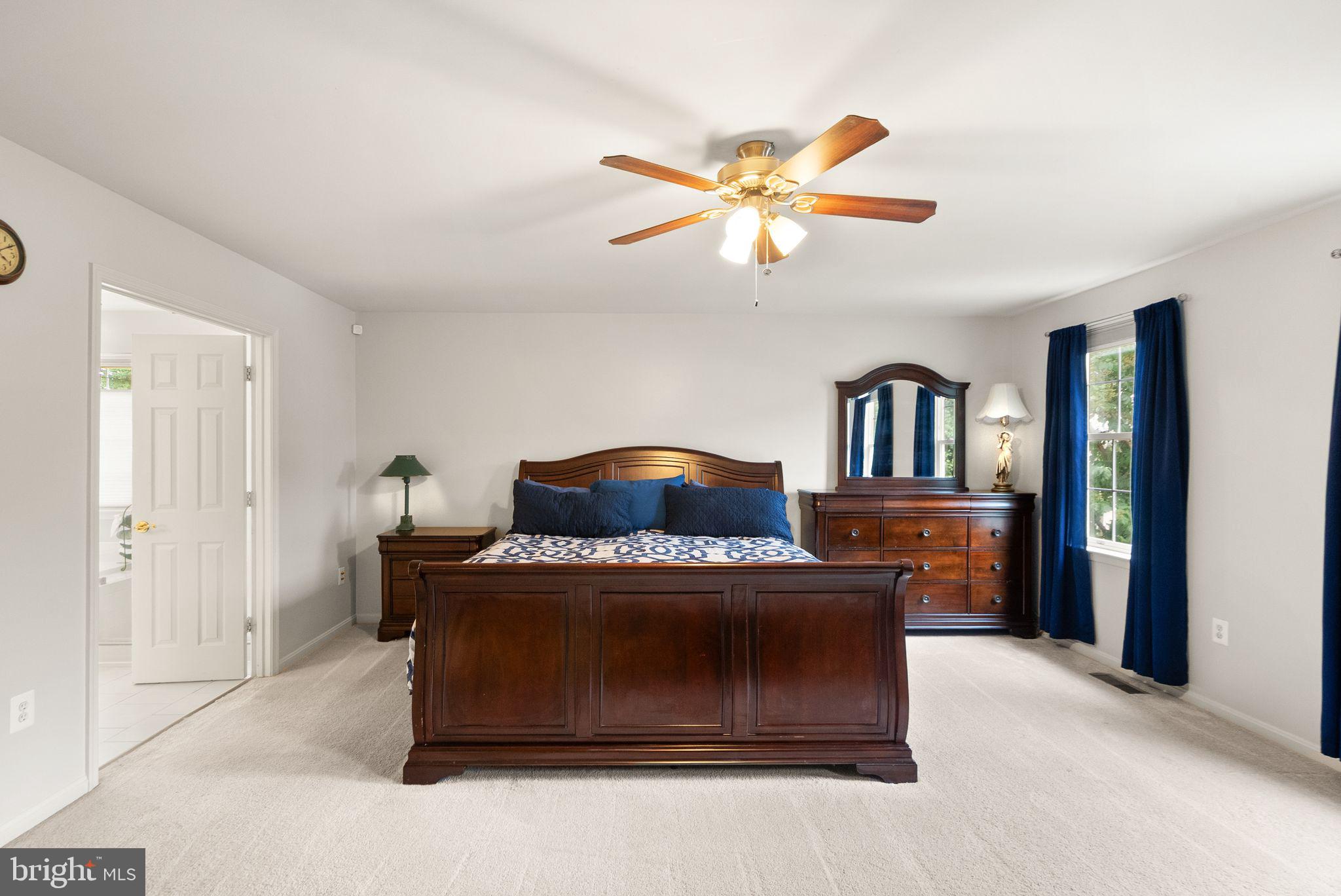 ASHBURN FARM - Residential