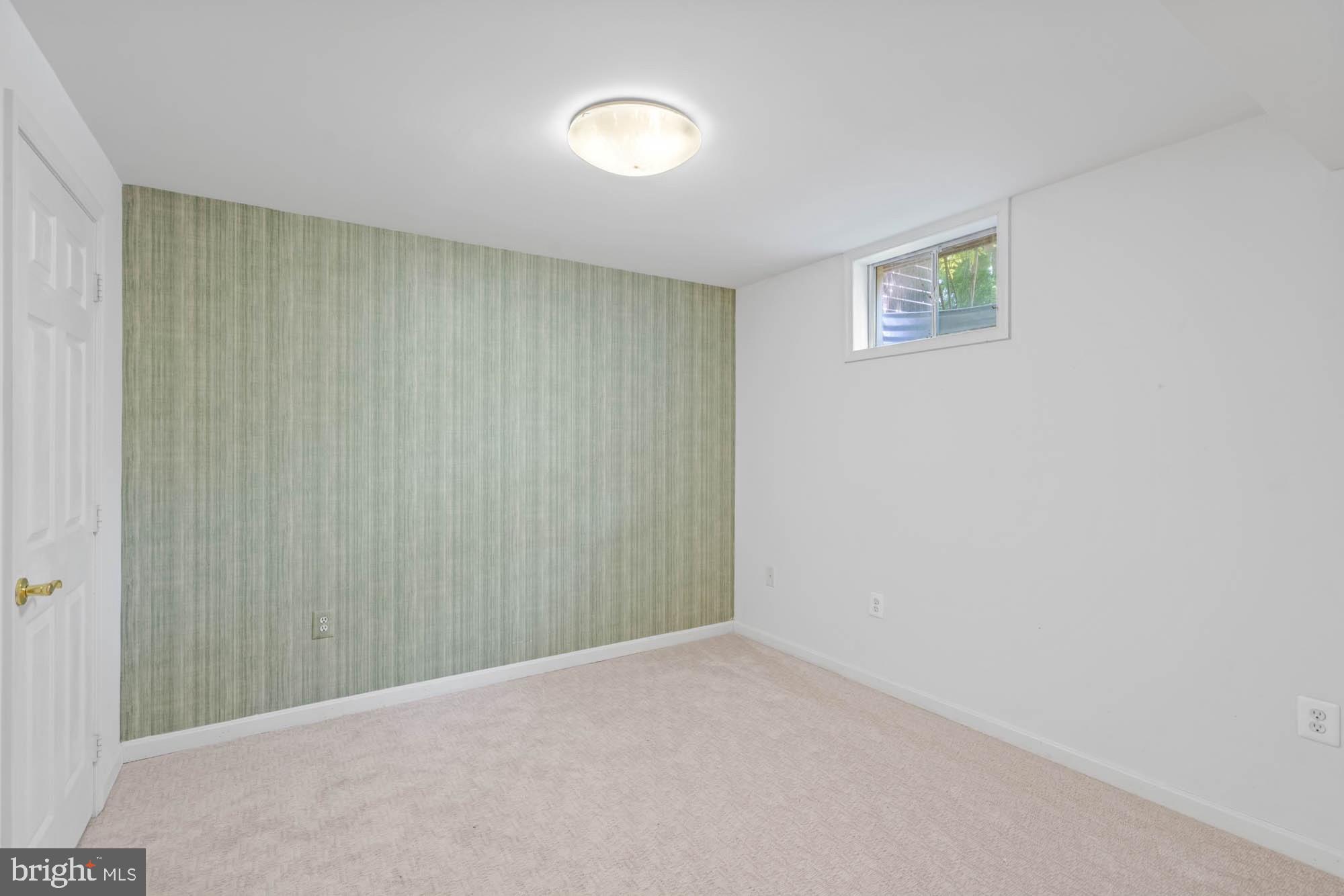 BEVERLY MANOR - Residential