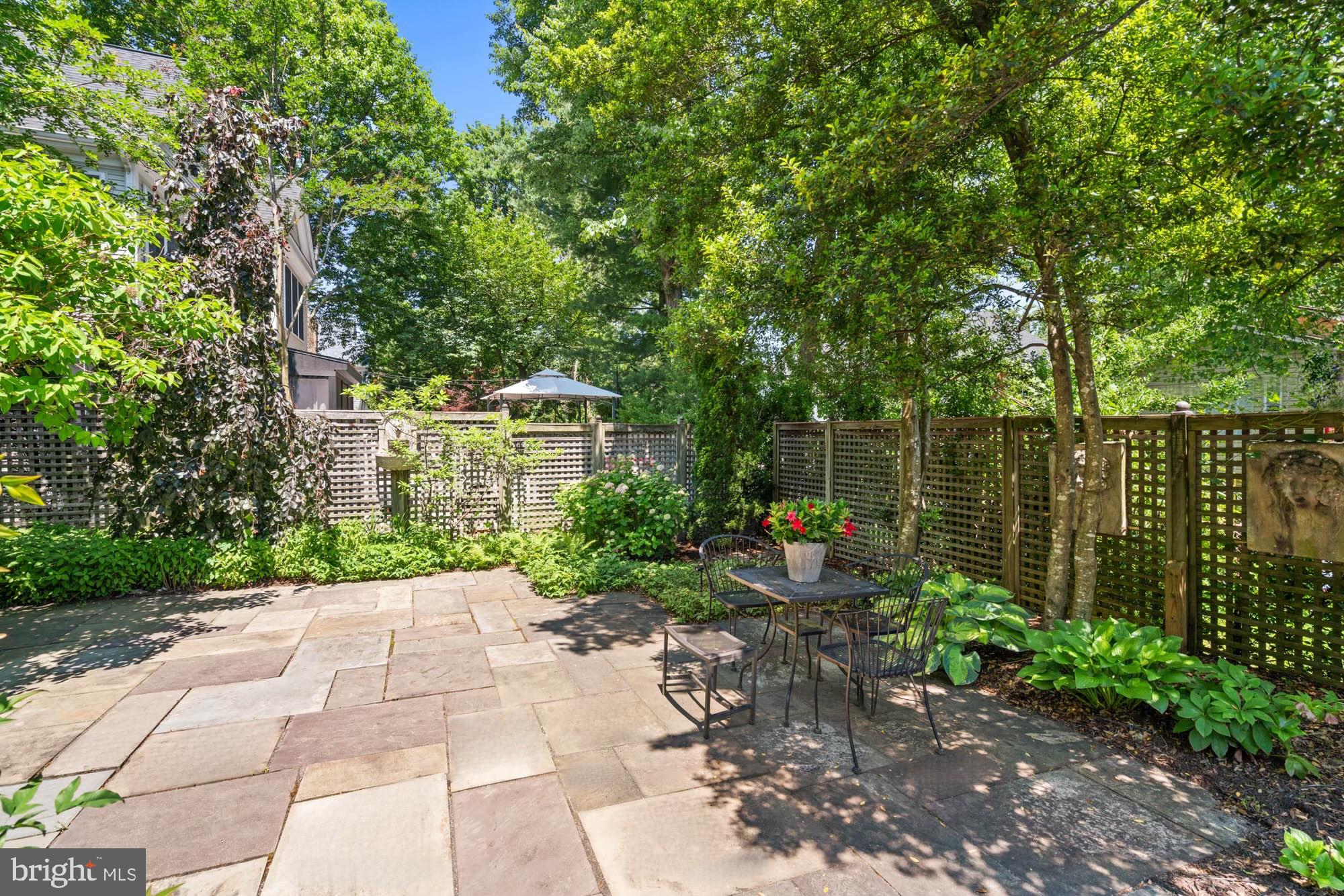 BEVERLY MANOR - Residential