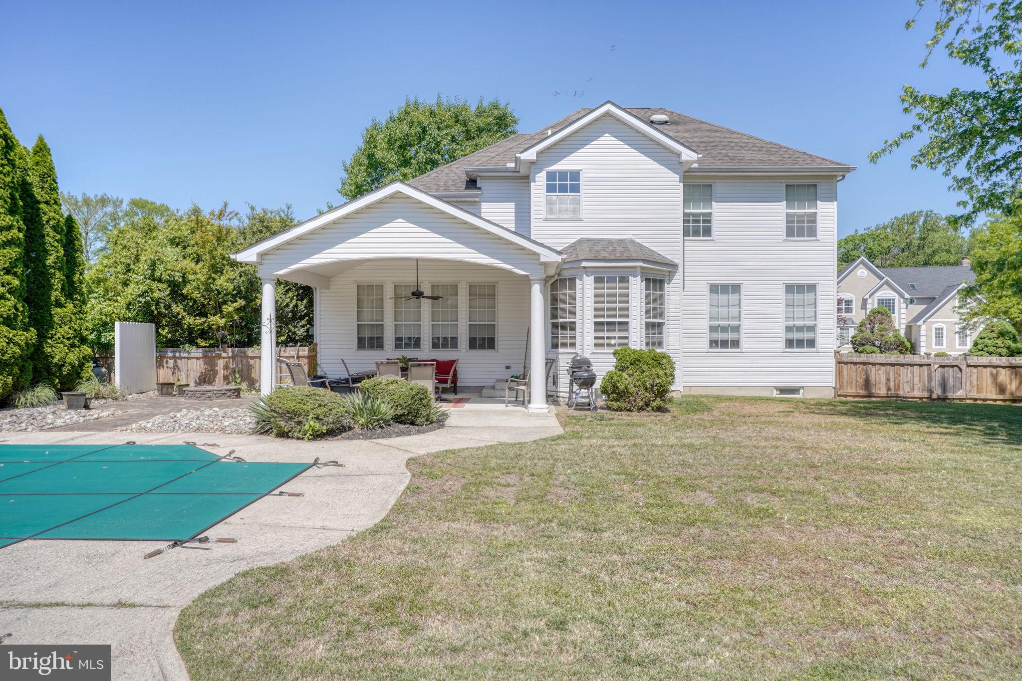 PLEASANT HILL - Residential