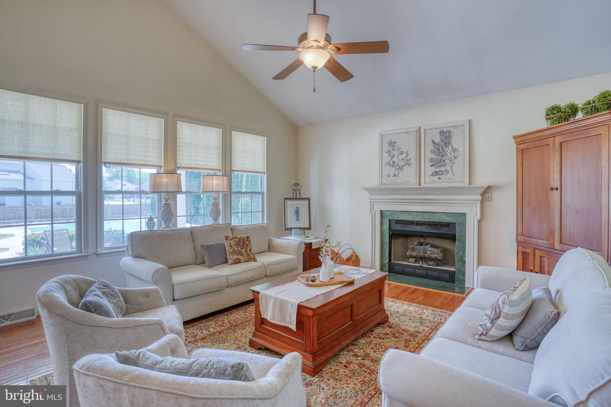 PLEASANT HILL - Residential