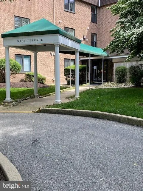 1640 Oakwood Drive Unit W120, Narberth, PA 19072 - MLS#: PAMC2136726