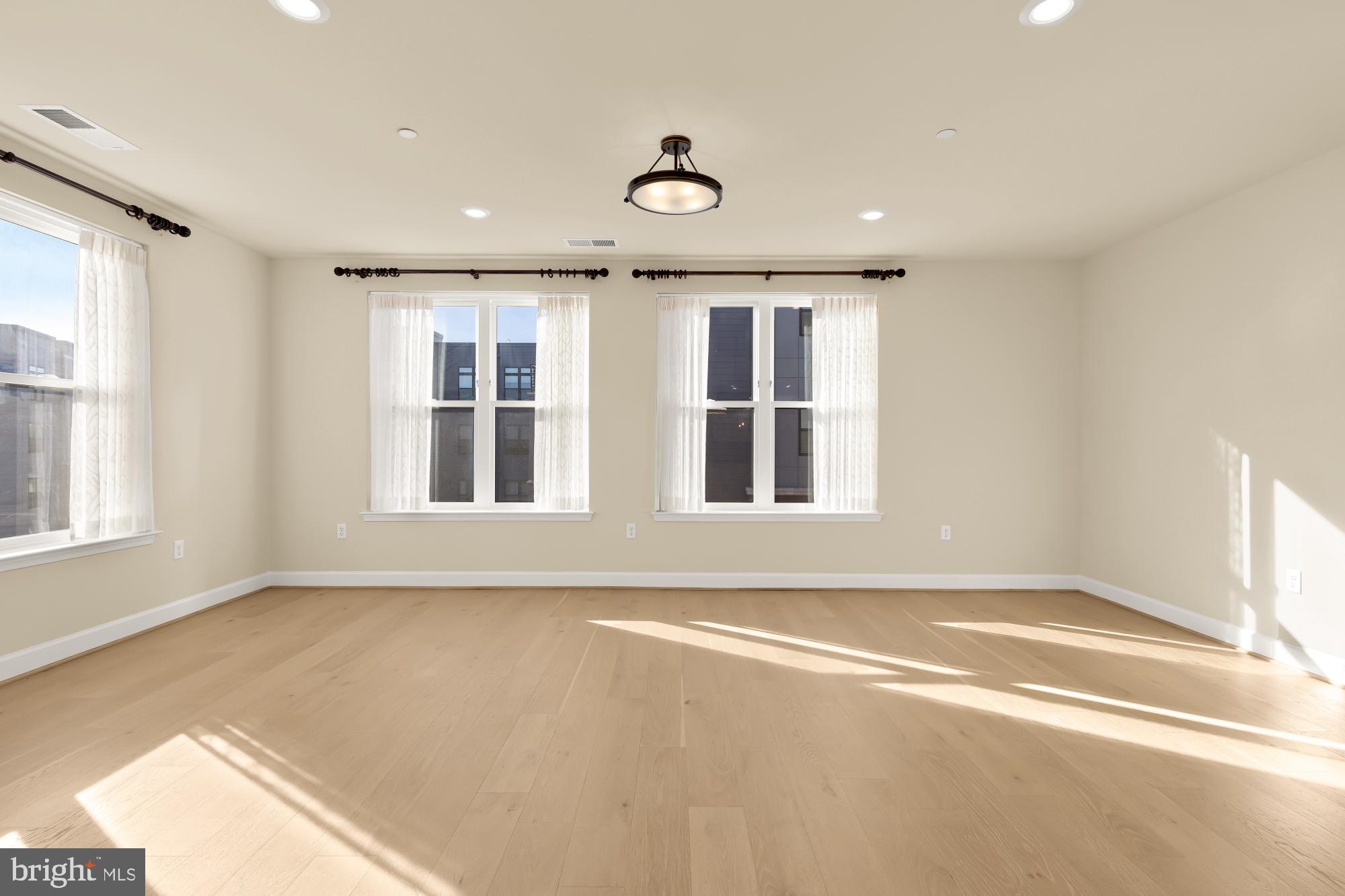 THE ATRIUM AT METROWEST - Residential