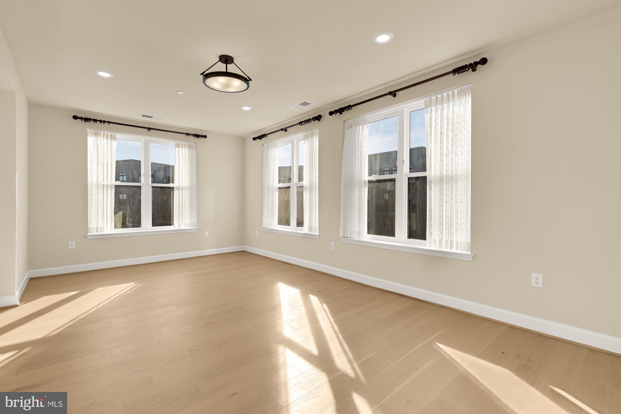 THE ATRIUM AT METROWEST - Residential