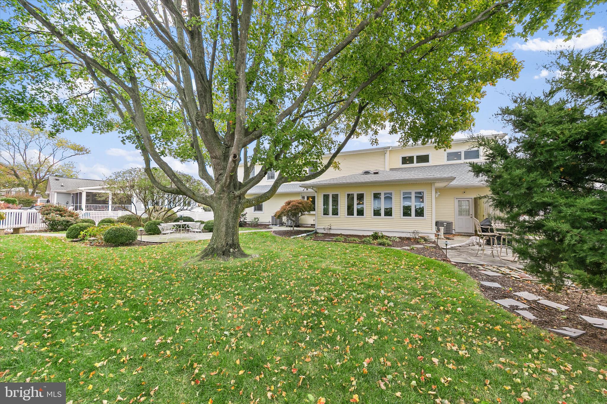 SEABREEZE DEV - Residential