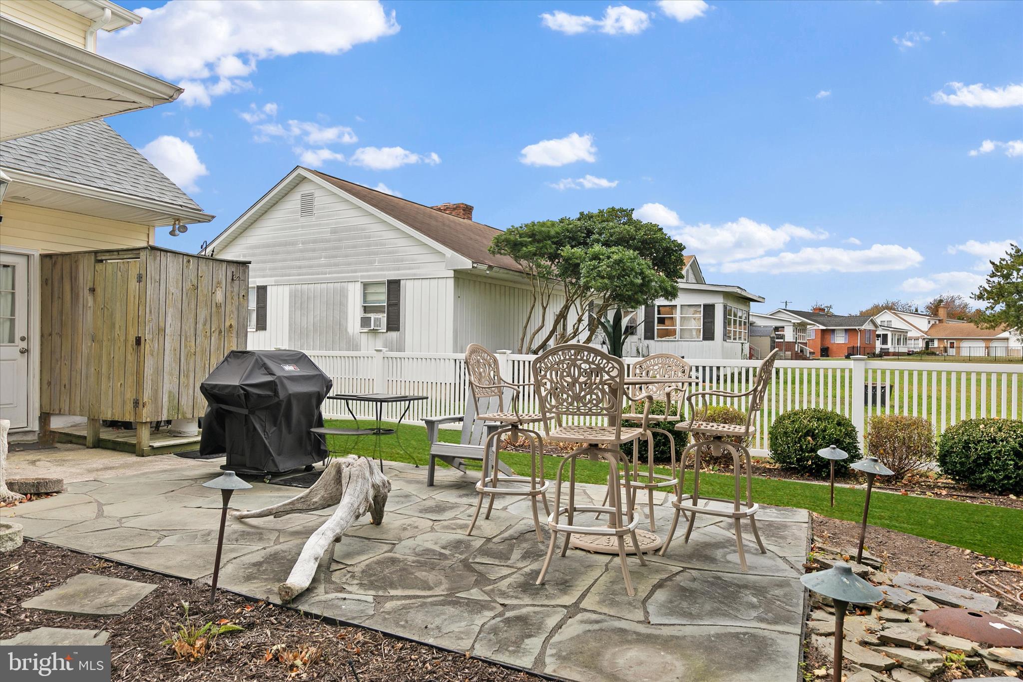 SEABREEZE DEV - Residential