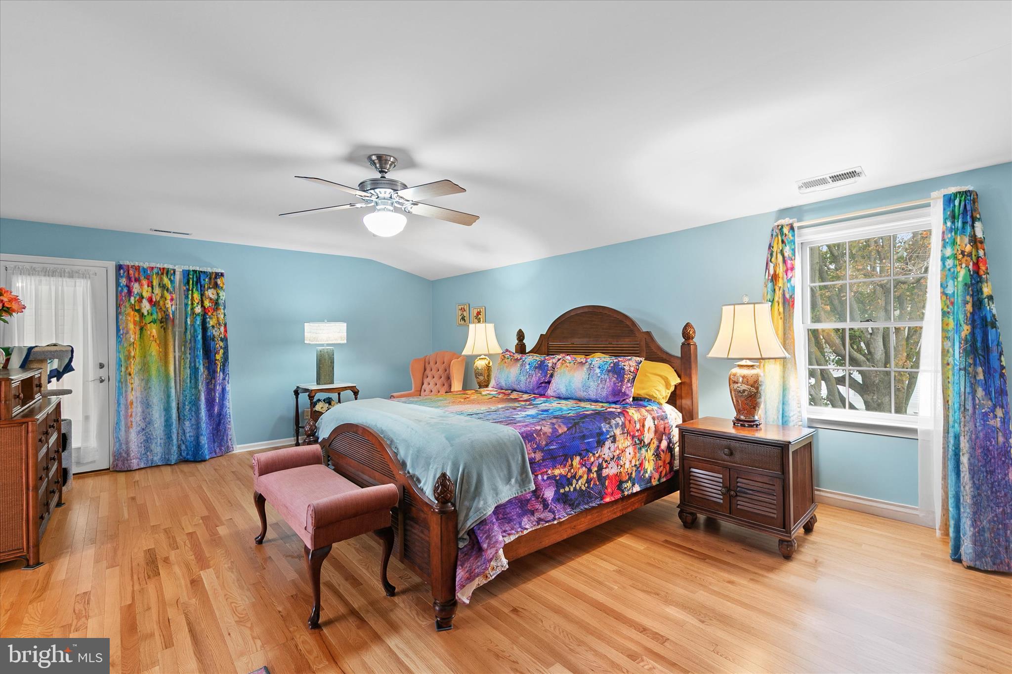 SEABREEZE DEV - Residential