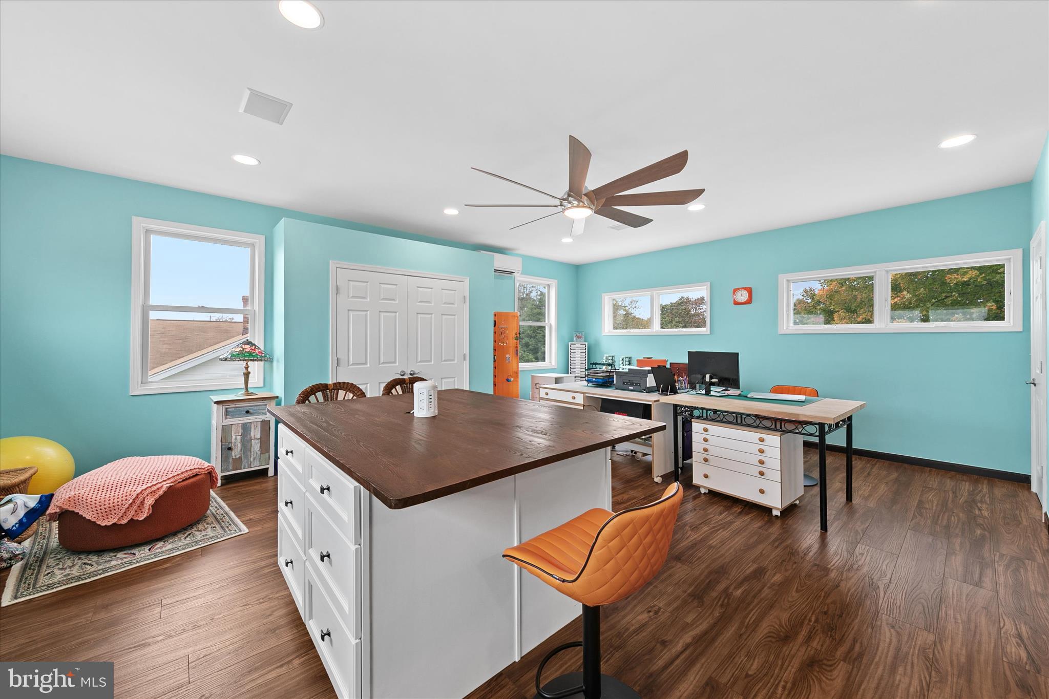 SEABREEZE DEV - Residential