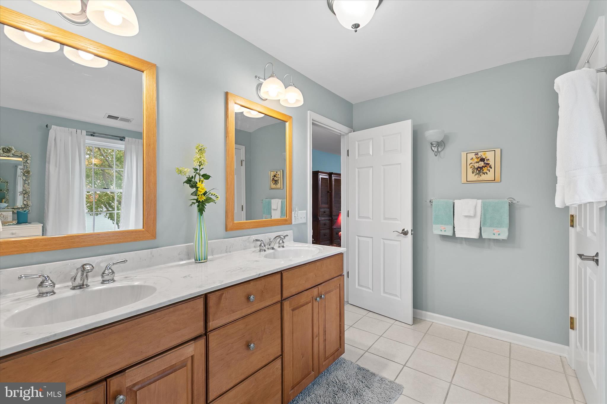 SEABREEZE DEV - Residential