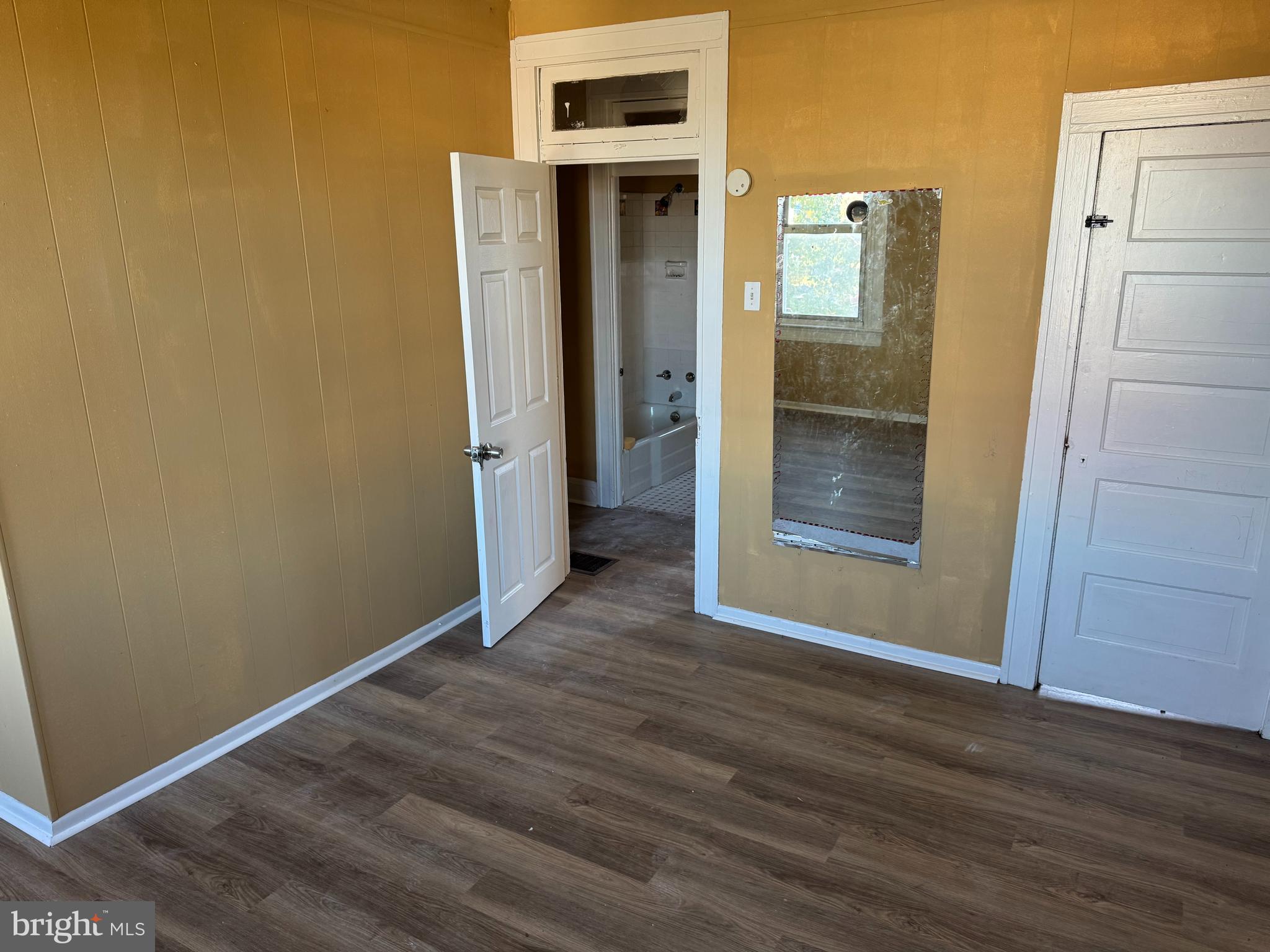 BALTIMORE HIGHLANDS - Residential