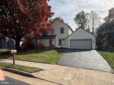 4521 WAVERLY CROSSING LANE CHANTILLY VA 20151