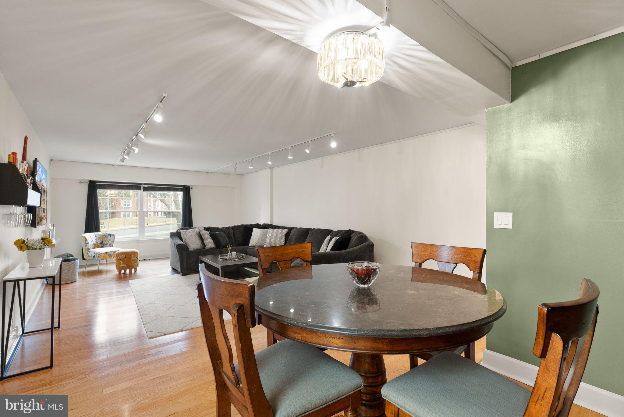 THE COLONIES - Residential