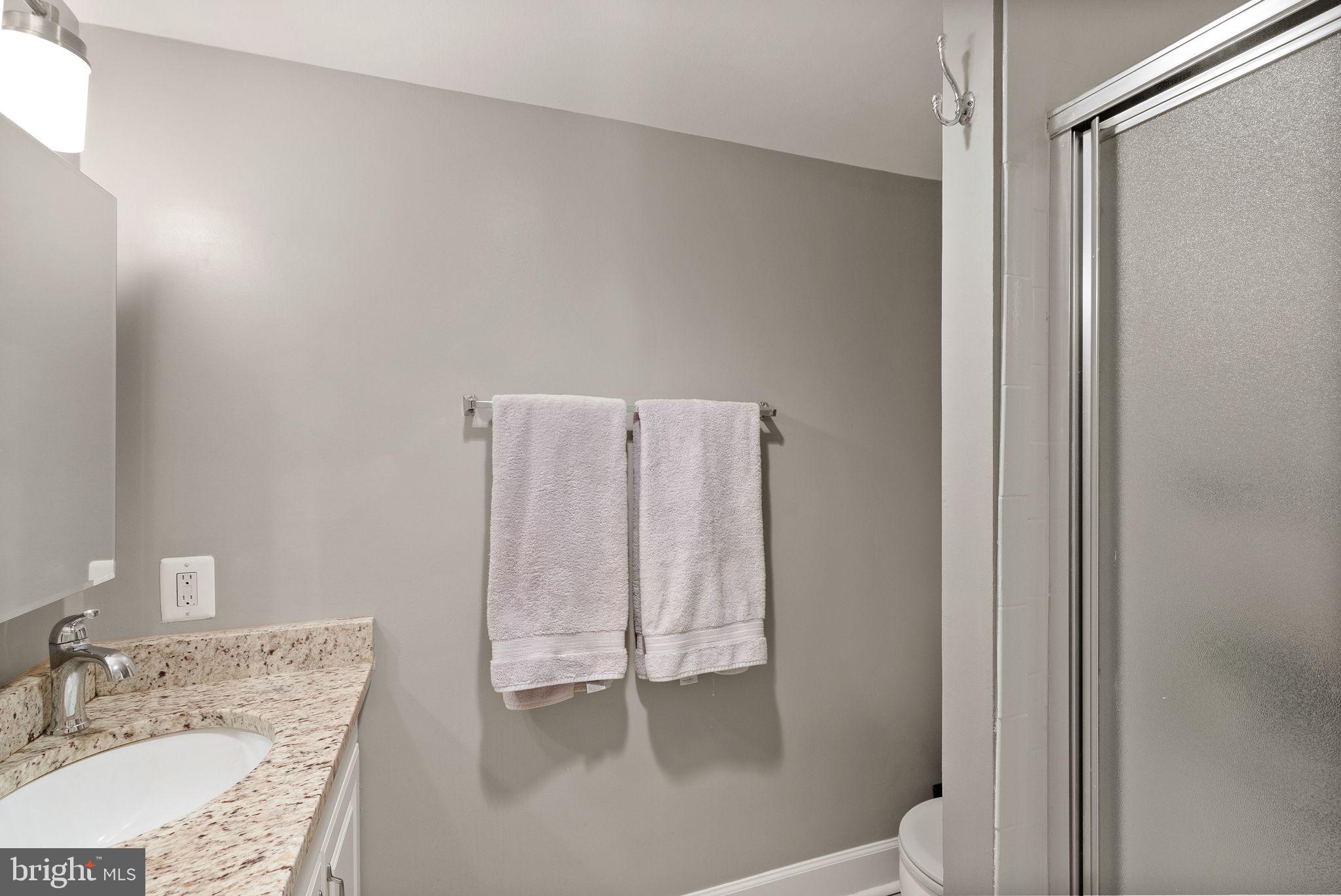 THE COLONIES - Residential