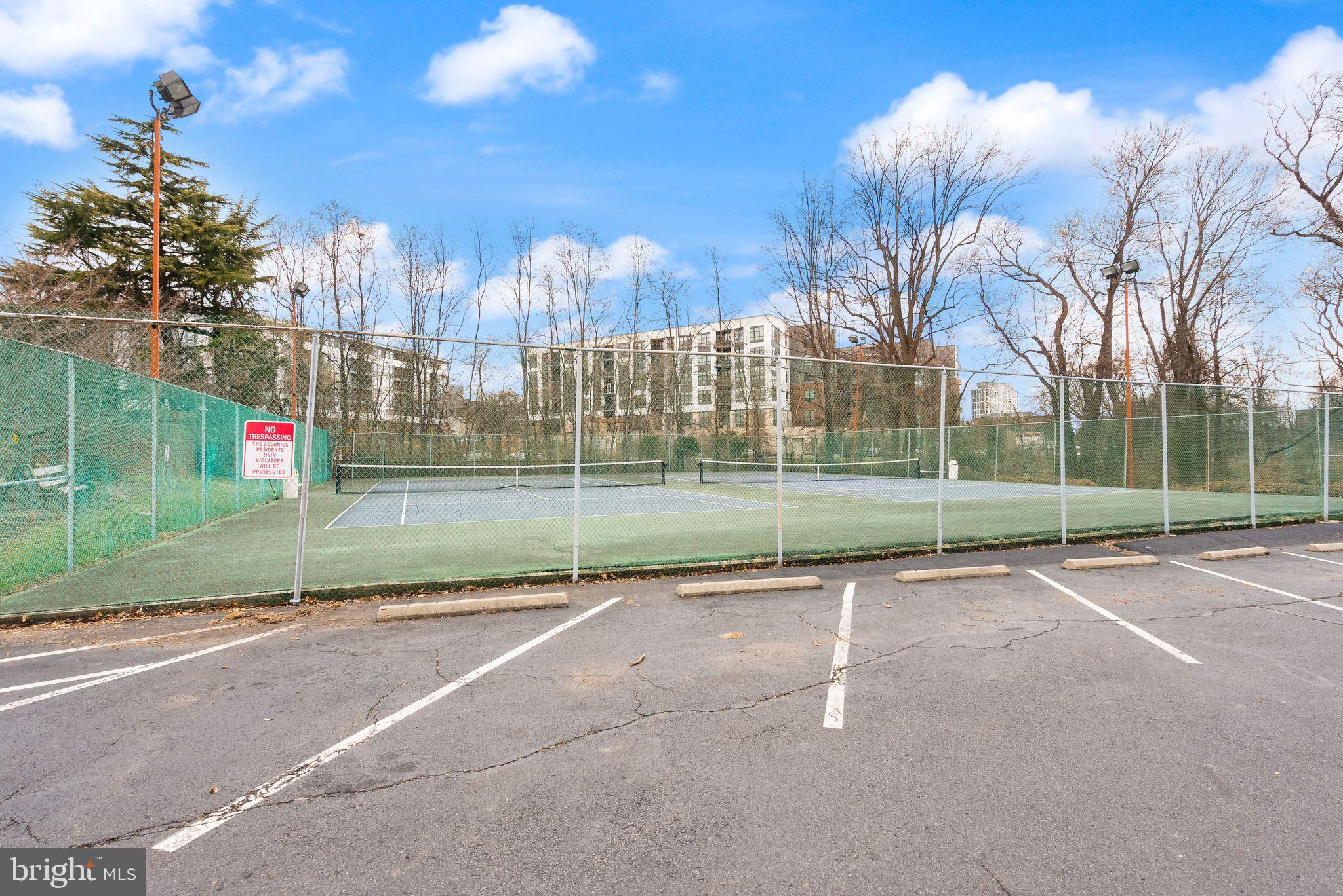 THE COLONIES - Residential