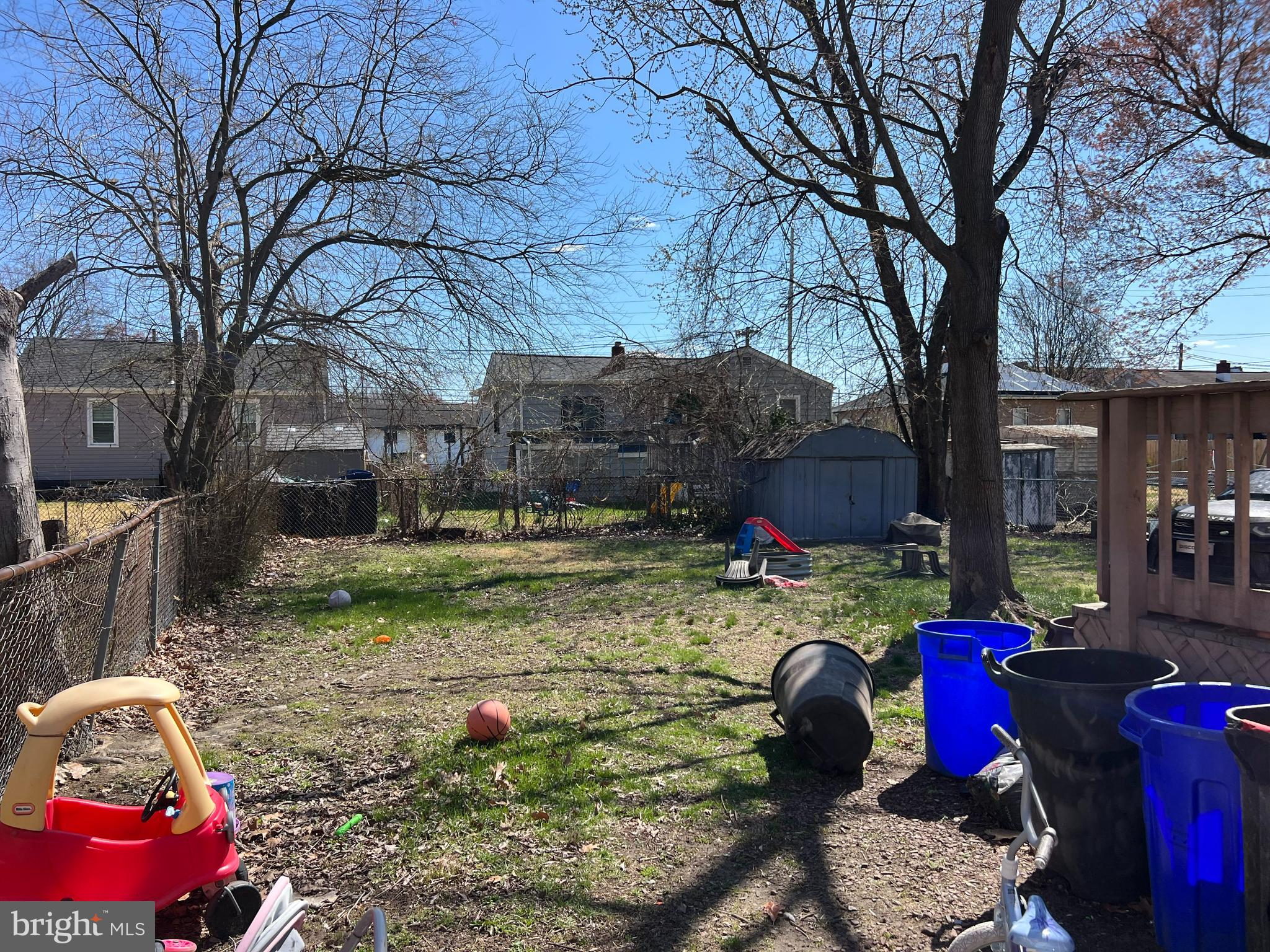 698 WASHINGTON AVENUE