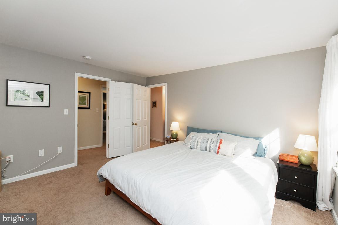 LAURAVILLE HISTORIC DISTRICT - Residential