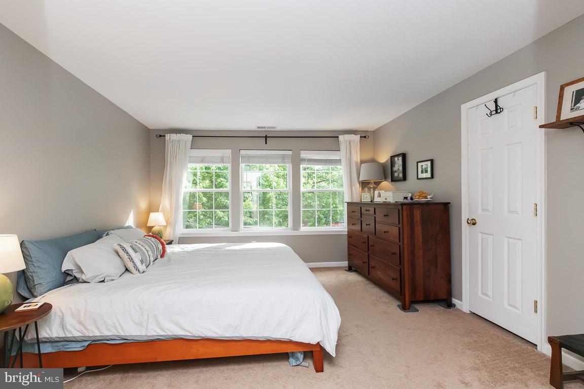 LAURAVILLE HISTORIC DISTRICT - Residential